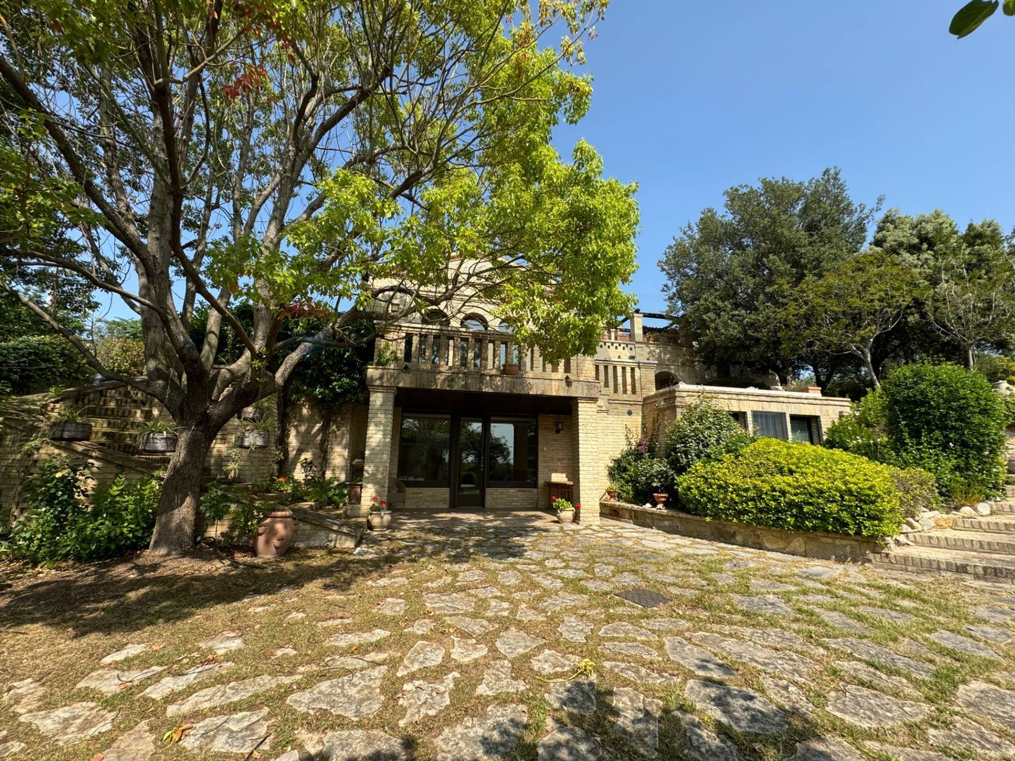 Property in Santa Maria Imbaro