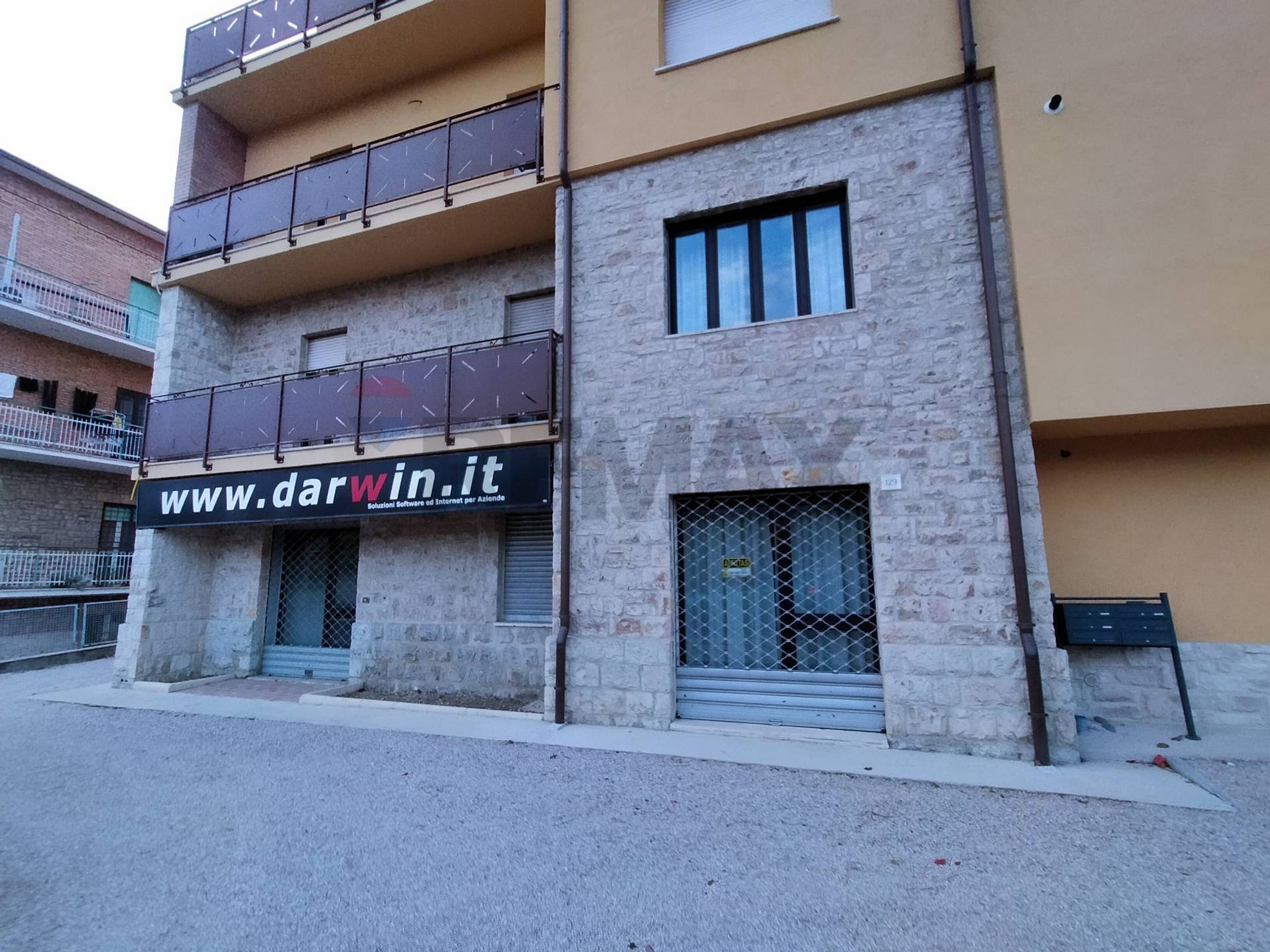 Edificio all'aperto