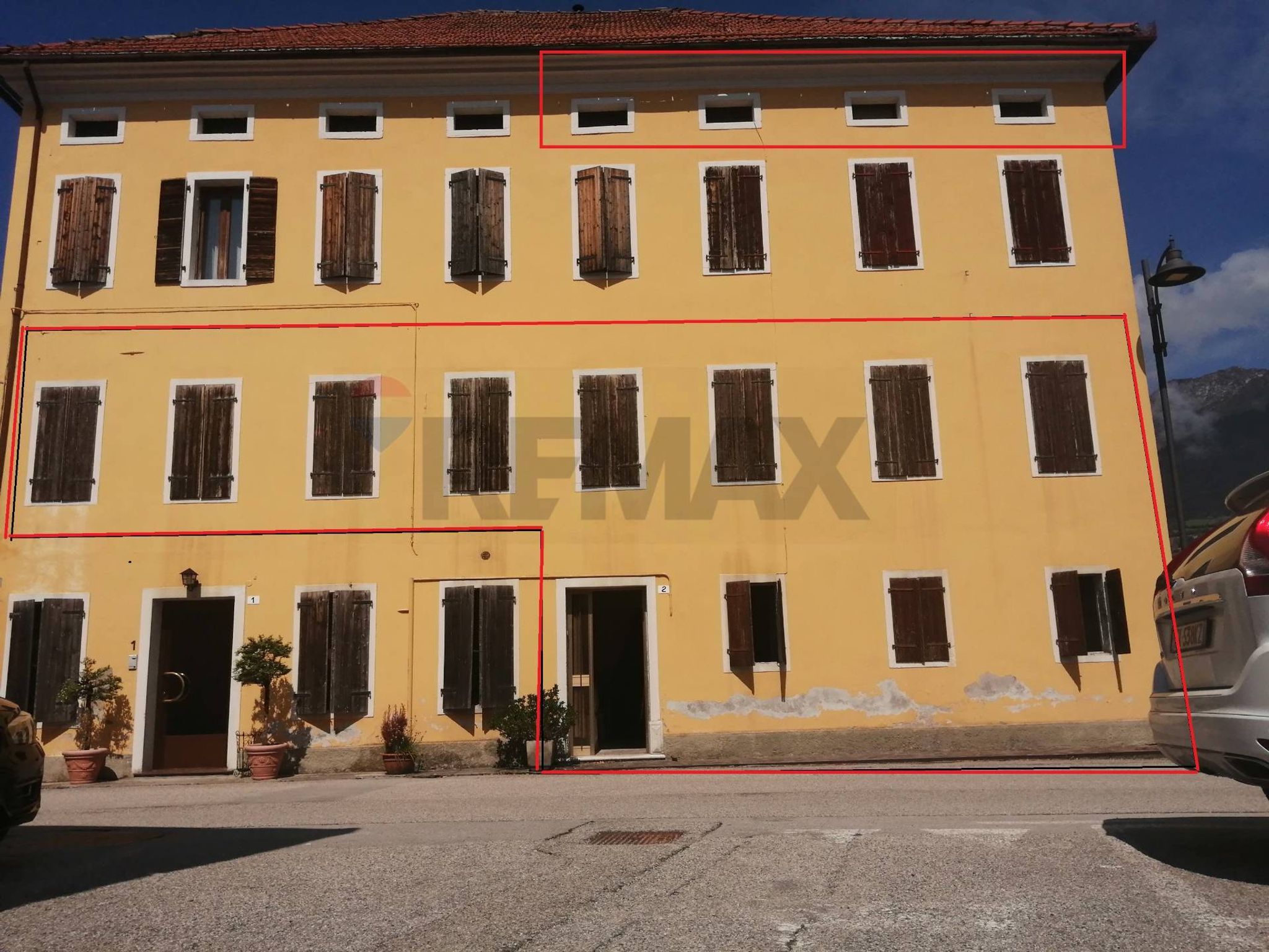 Edificio all'aperto
