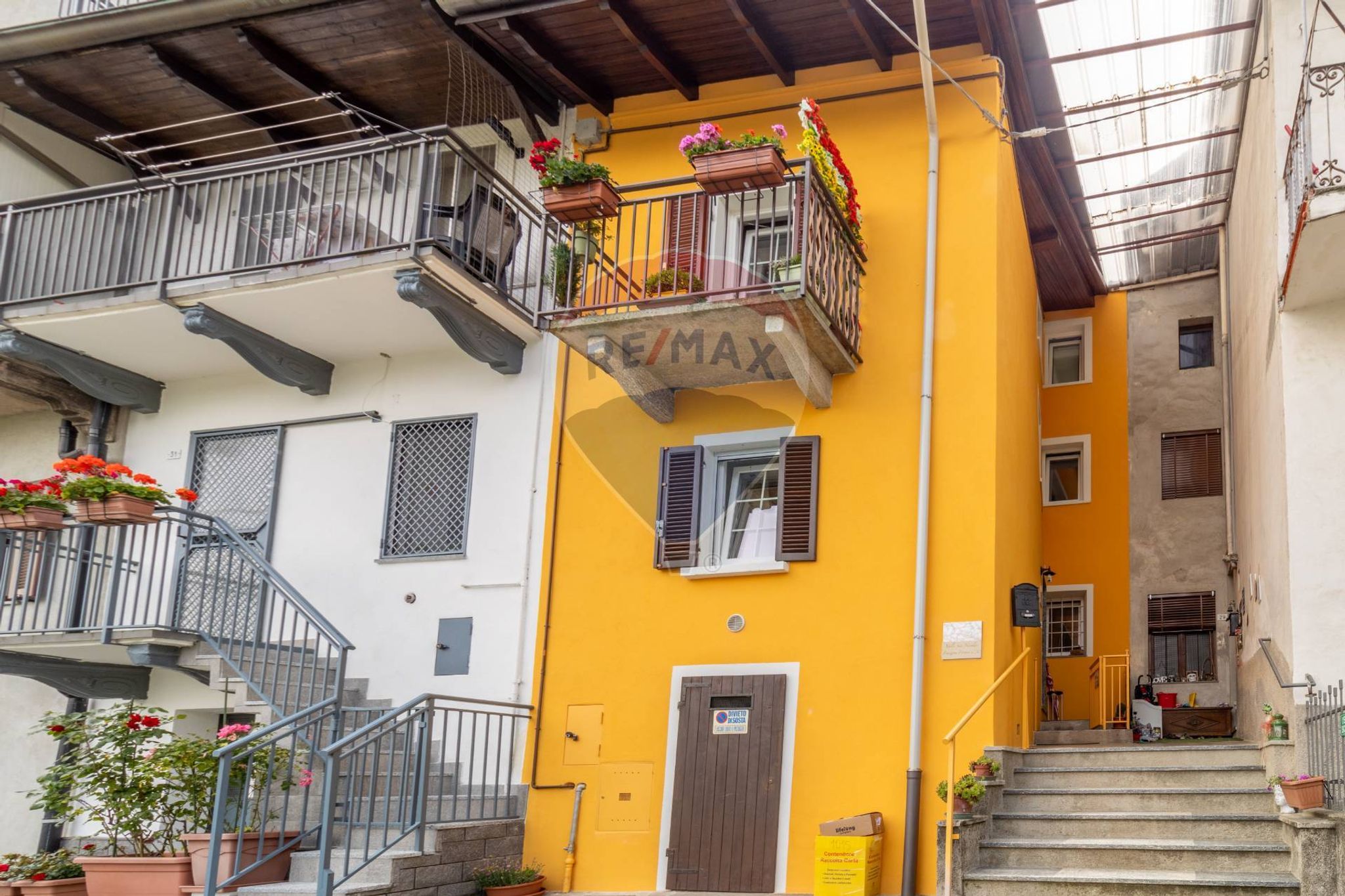 Edificio all'aperto