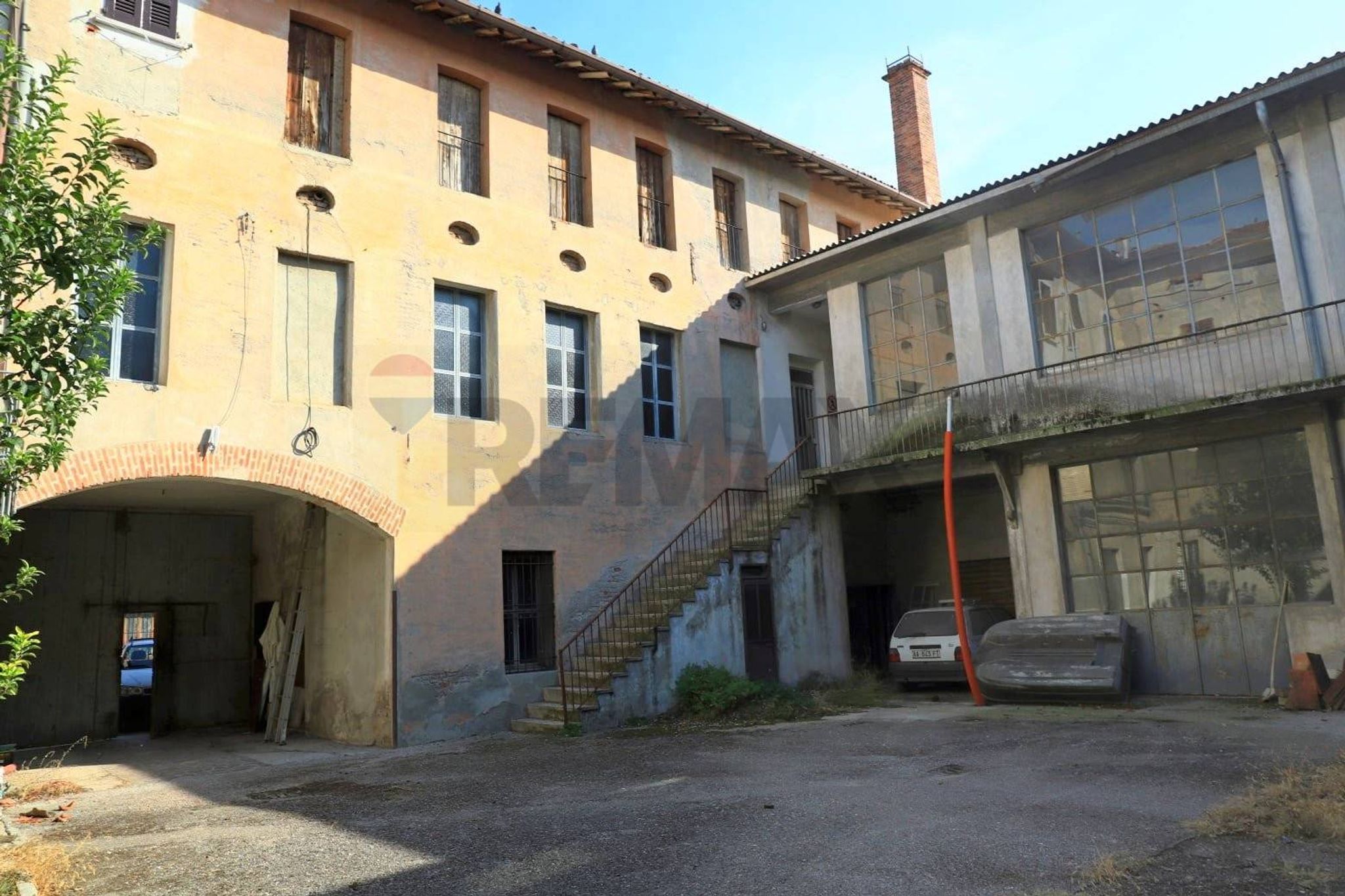 Edificio all'aperto