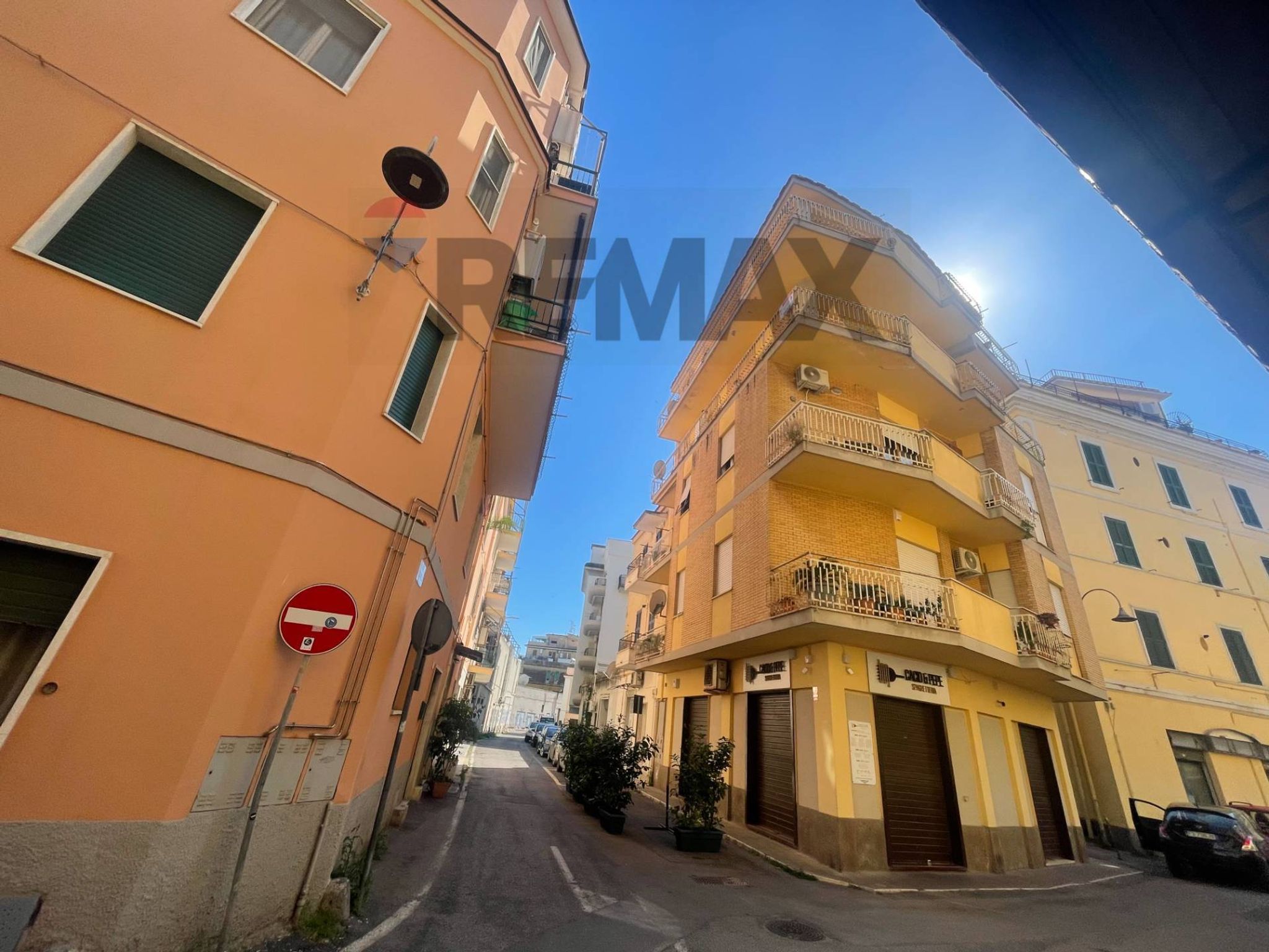 Immobile a Anzio