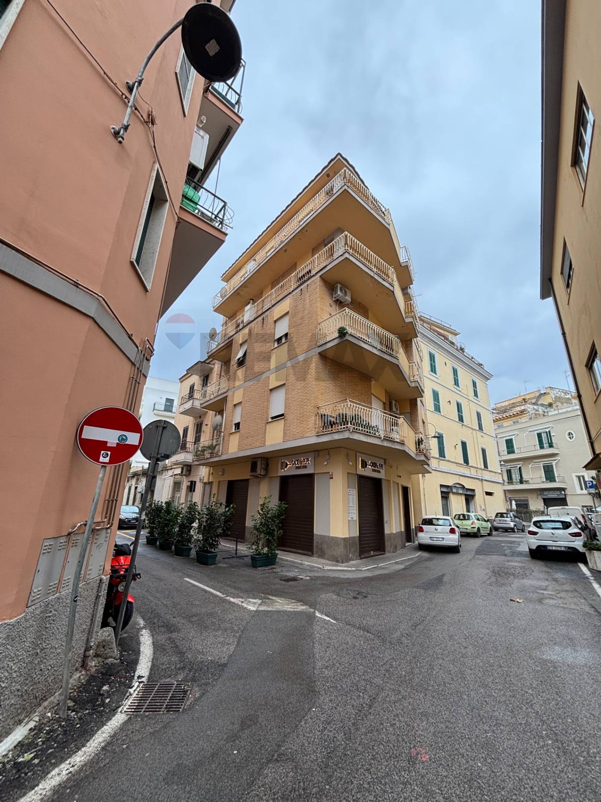 Edificio all'aperto