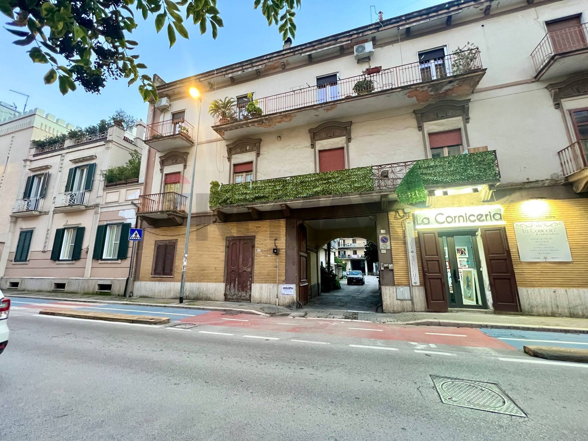 Edificio all'aperto