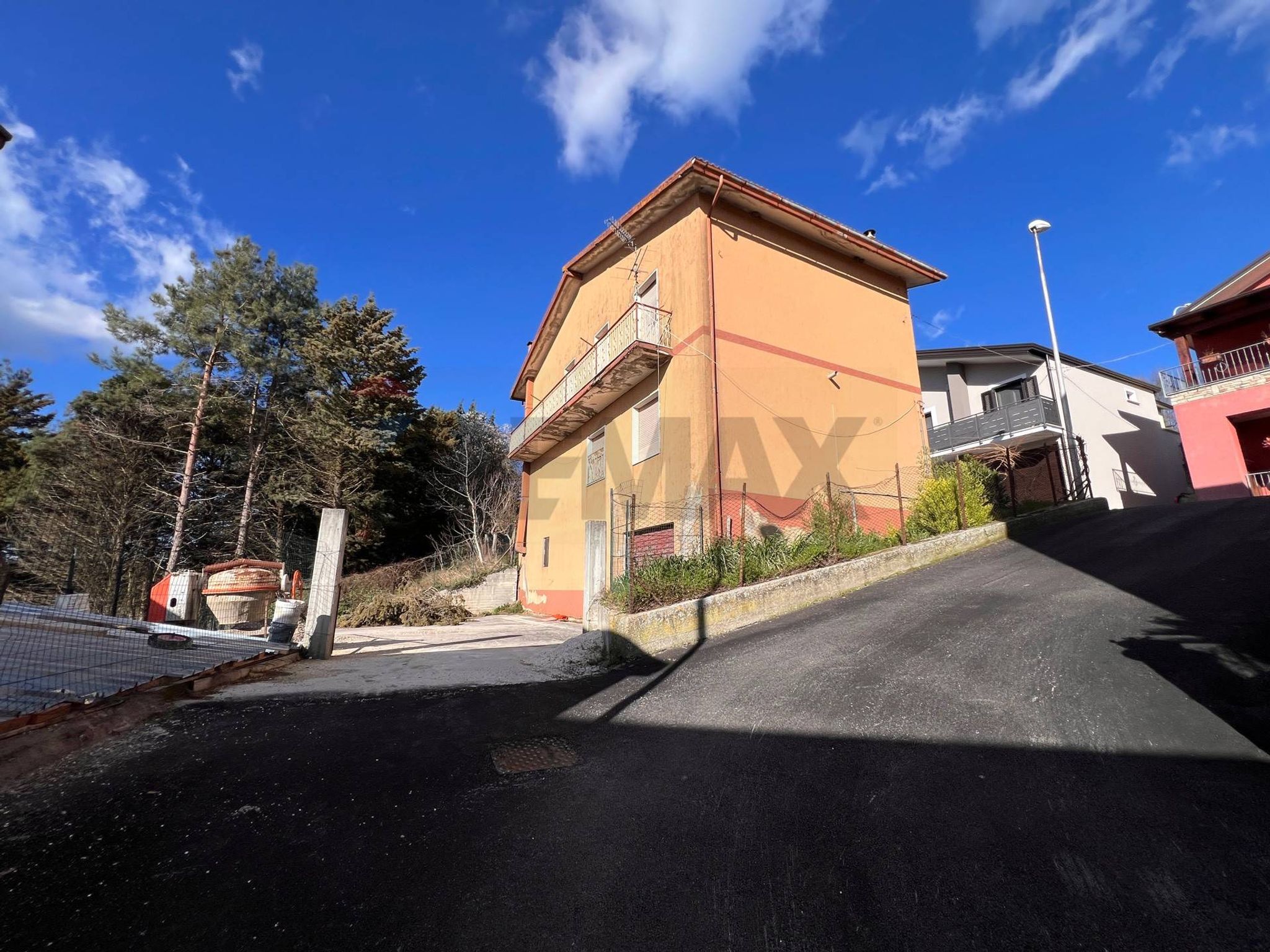 Edificio all'aperto