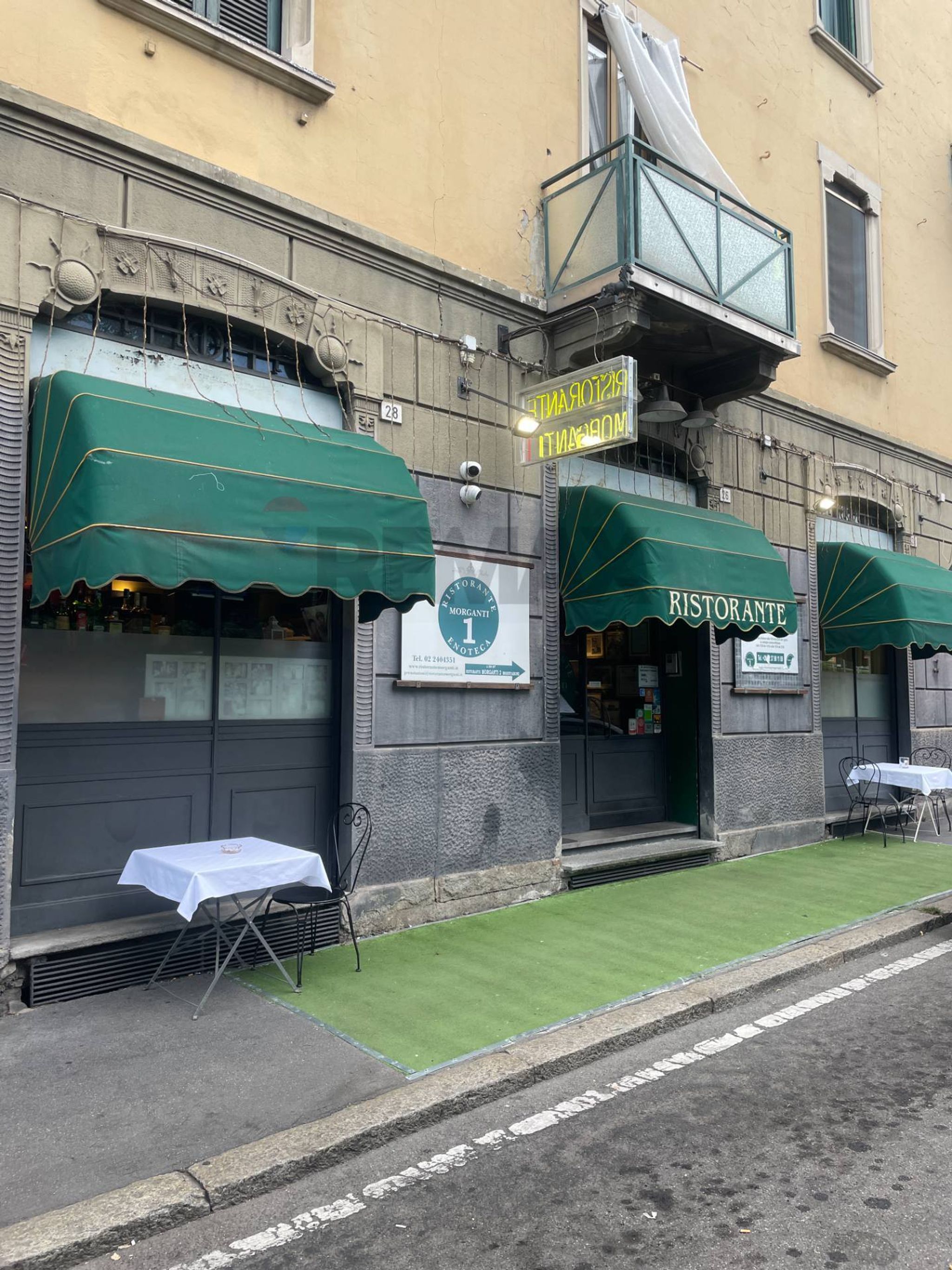 Edificio all'aperto