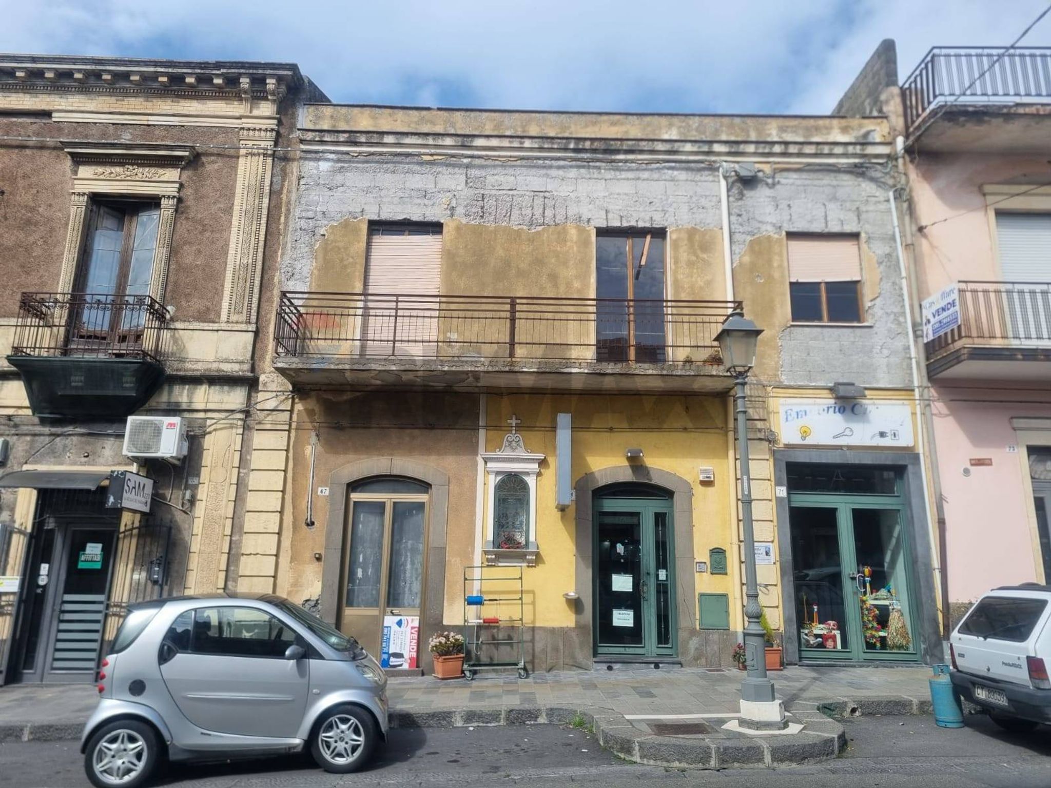 Edificio all'aperto