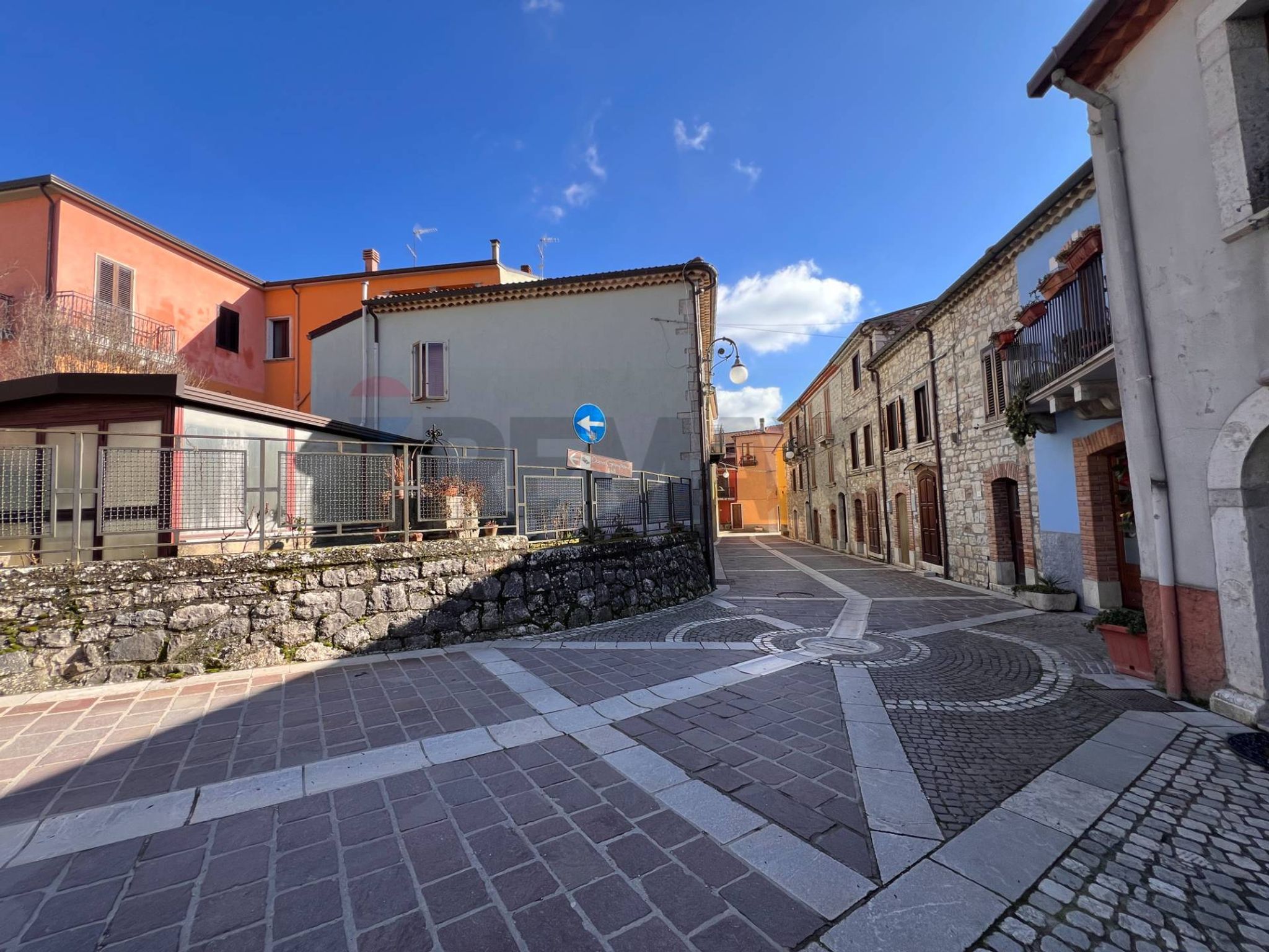 Edificio all'aperto