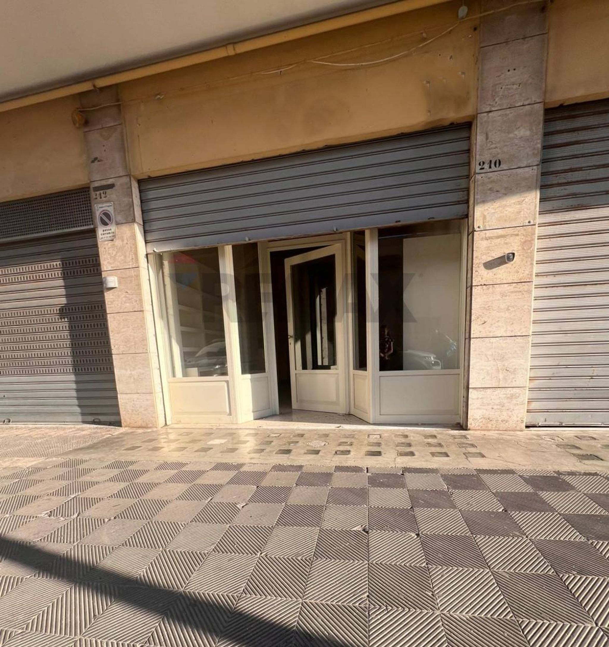 Edificio all'aperto
