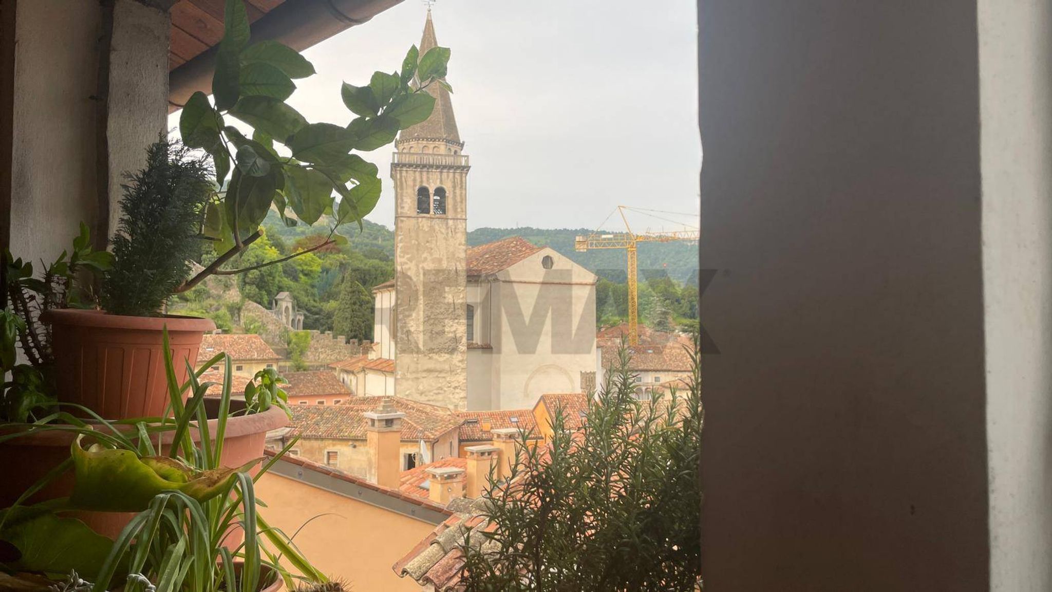 Edificio all'aperto