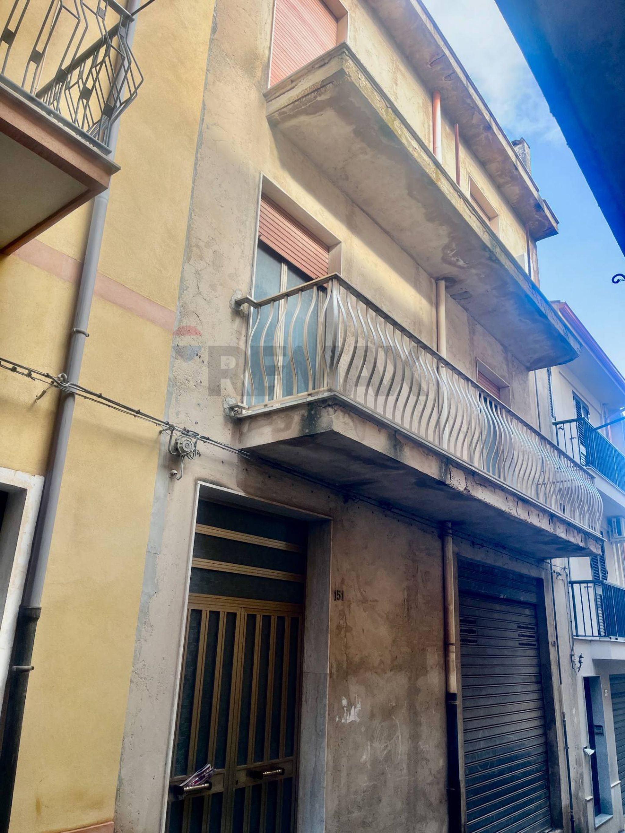 Edificio all'aperto