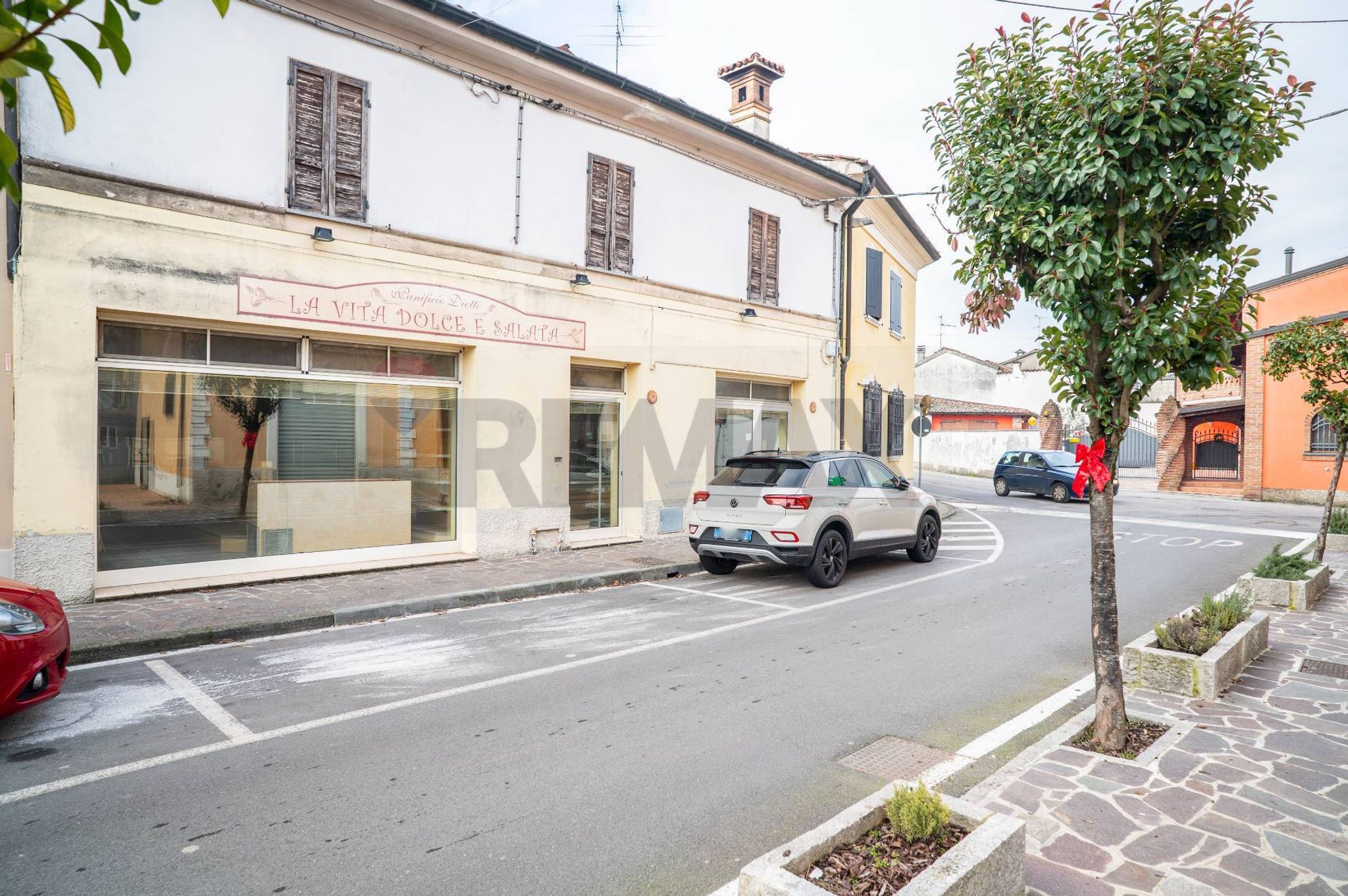 Edificio all'aperto