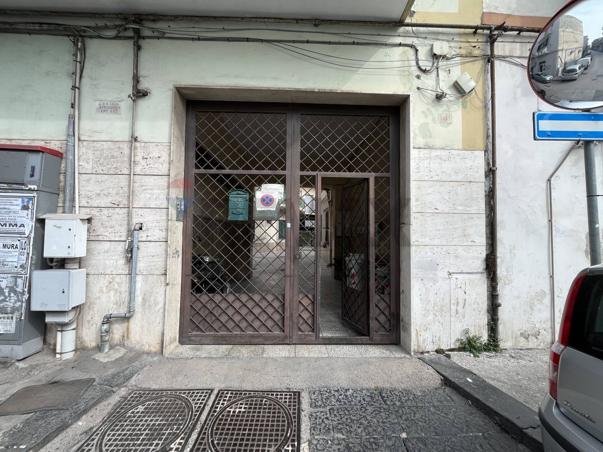 Edificio all'aperto