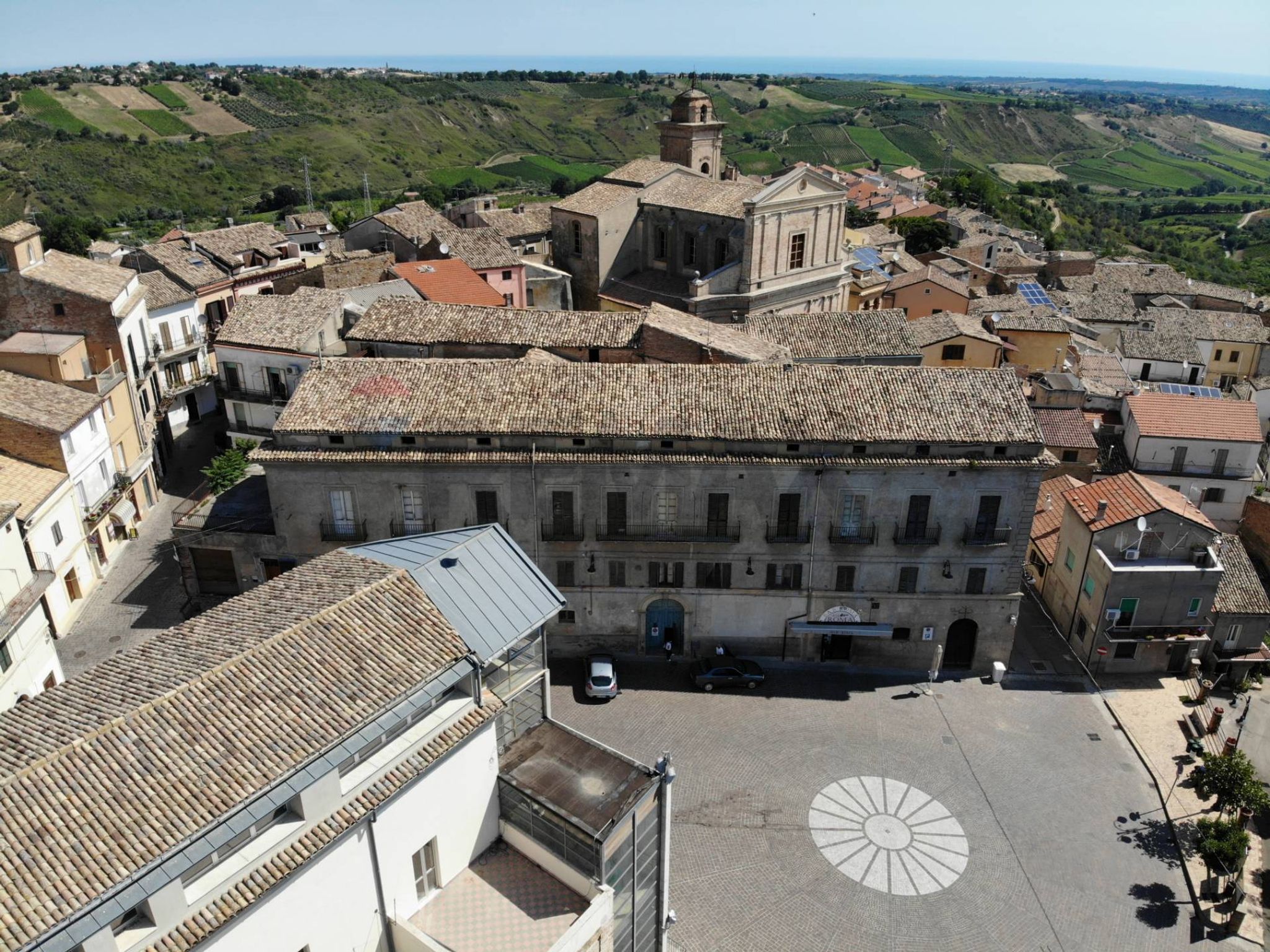 Edificio all'aperto