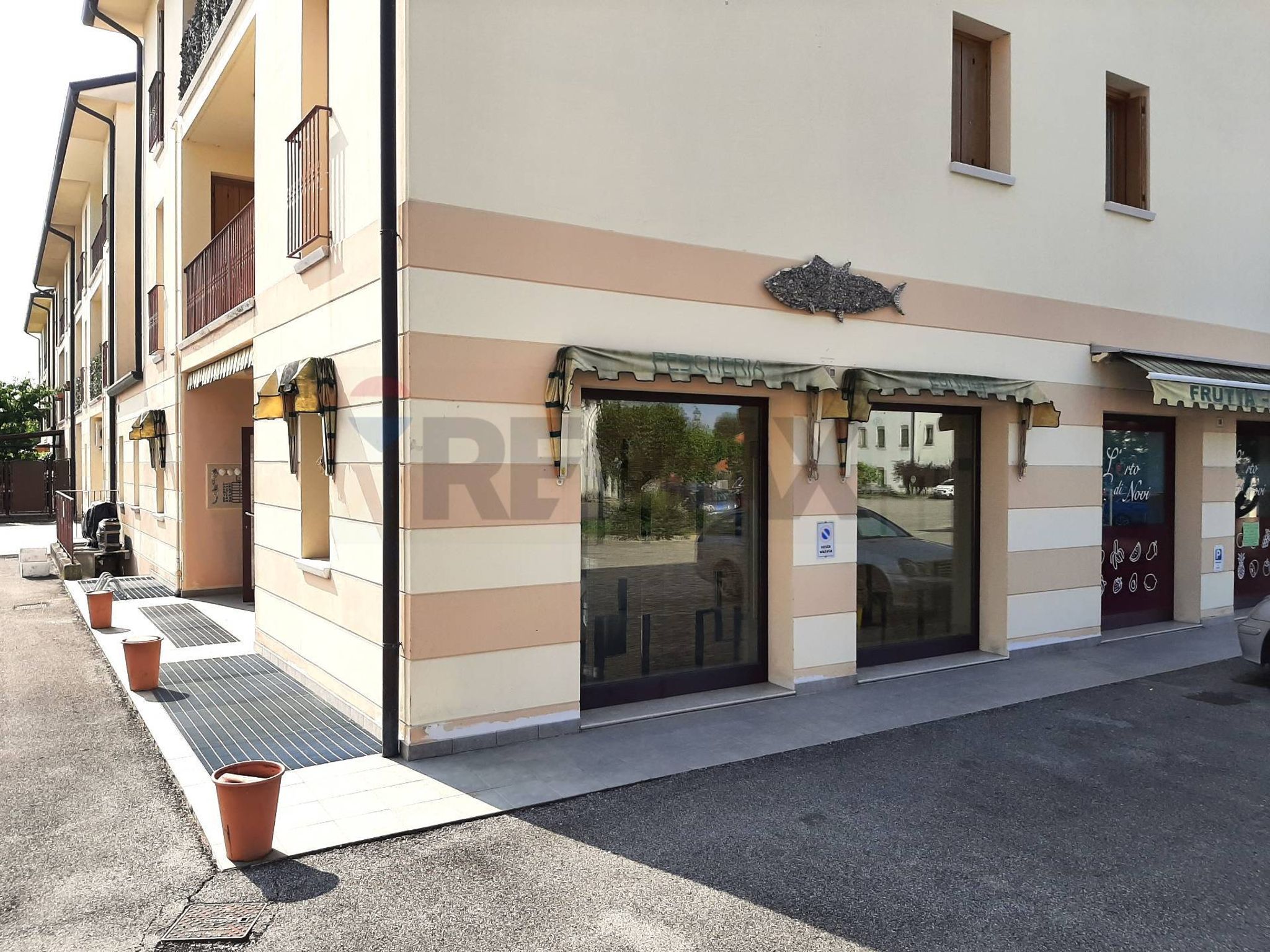 Edificio all'aperto