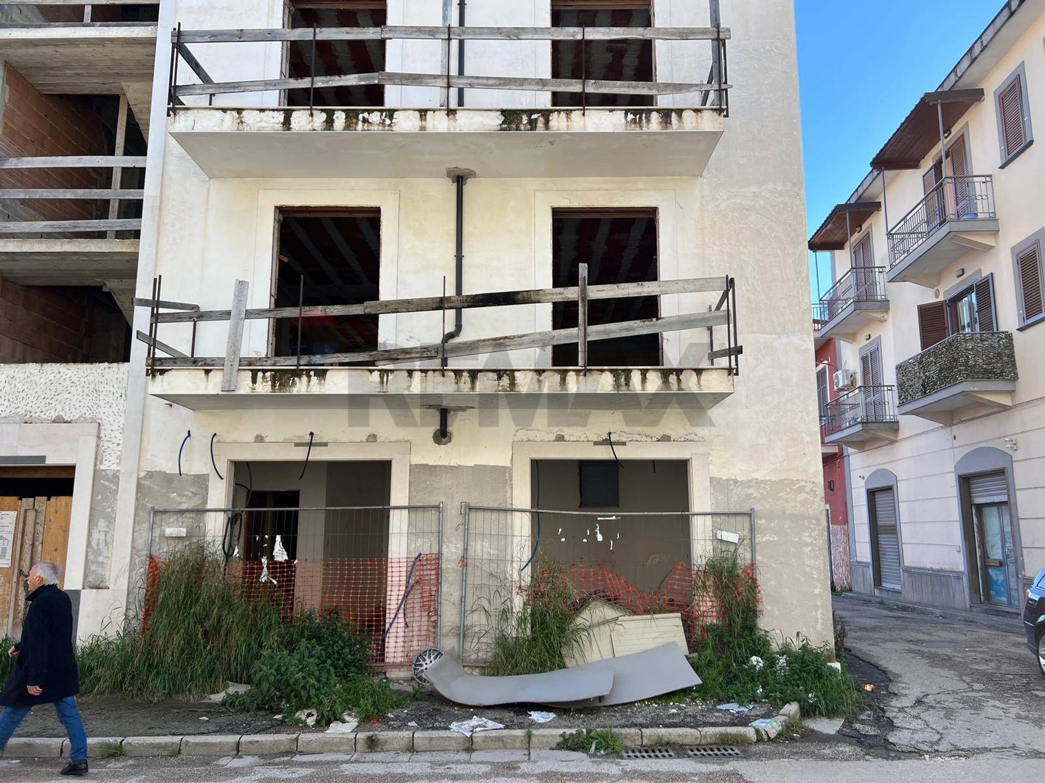 Edificio all'aperto