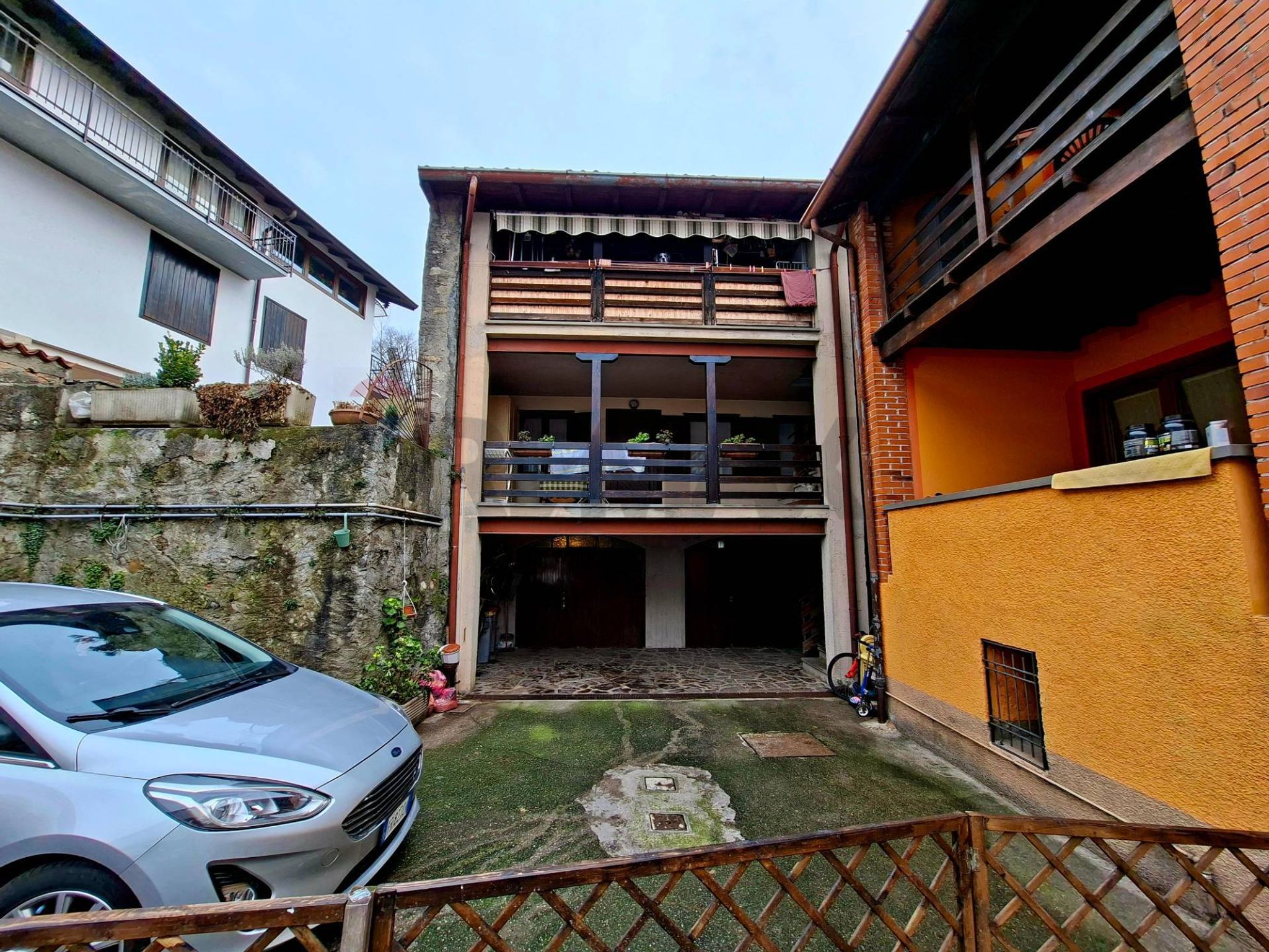 Edificio all'aperto