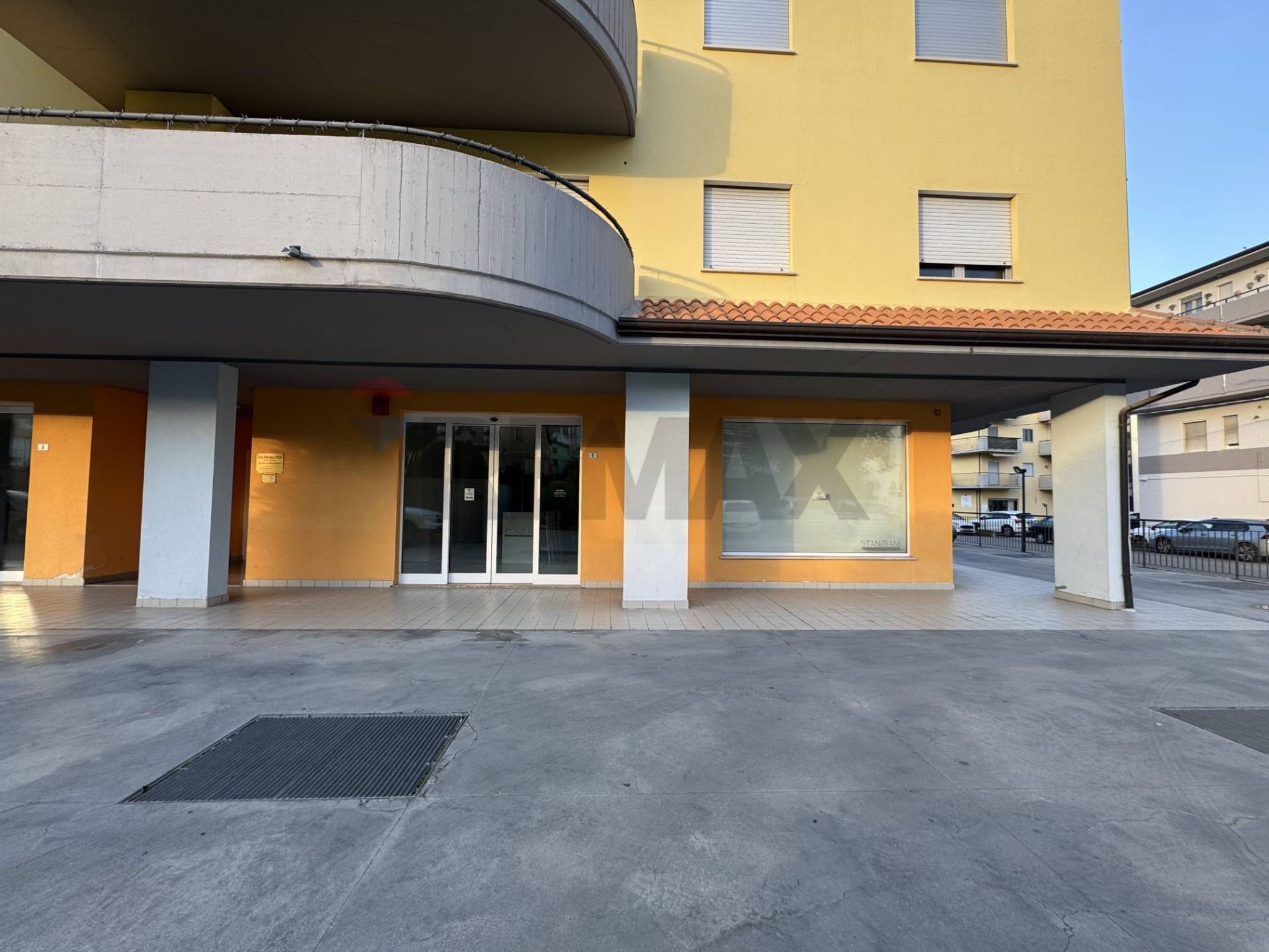 Edificio all'aperto