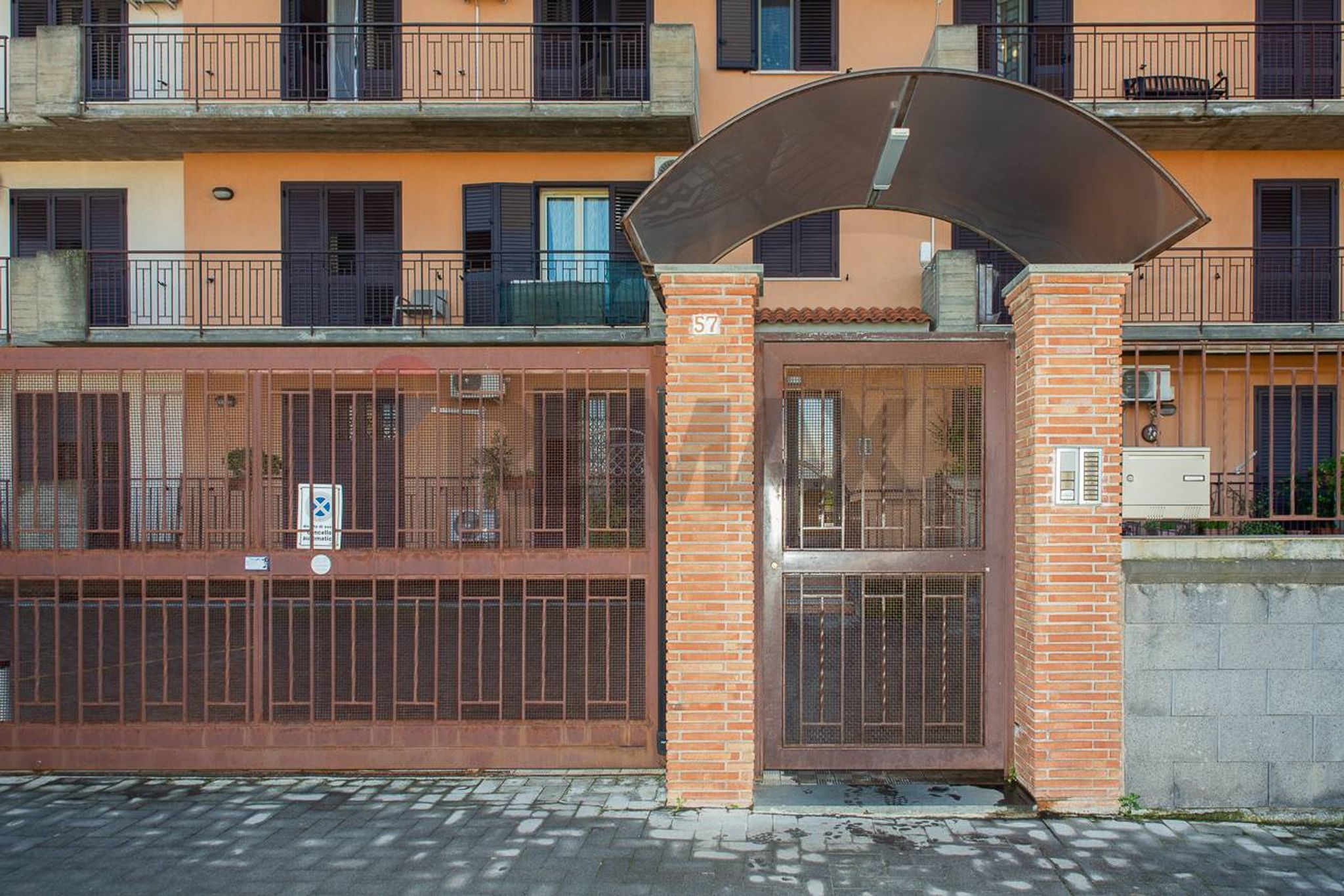 Edificio all'aperto