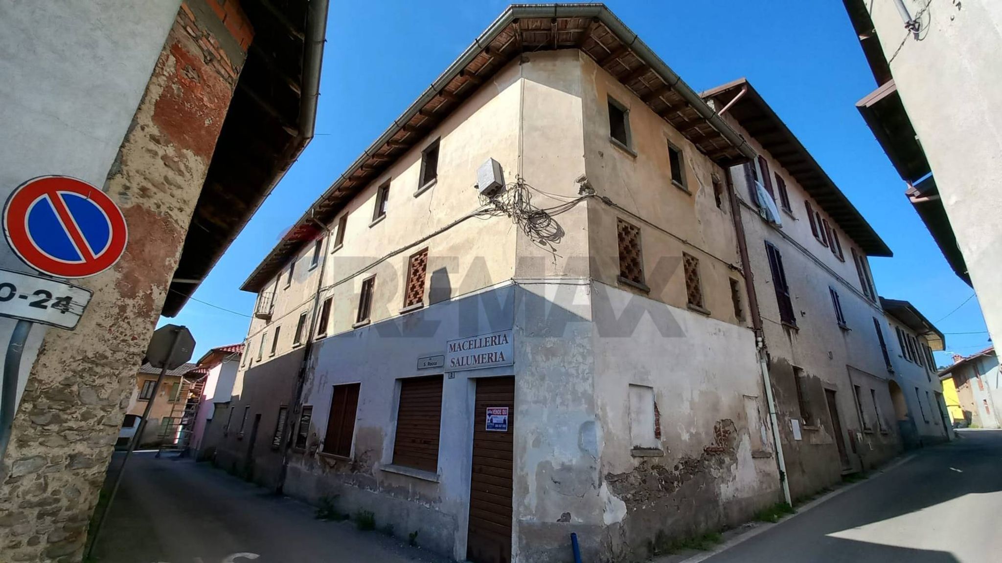 Edificio all'aperto