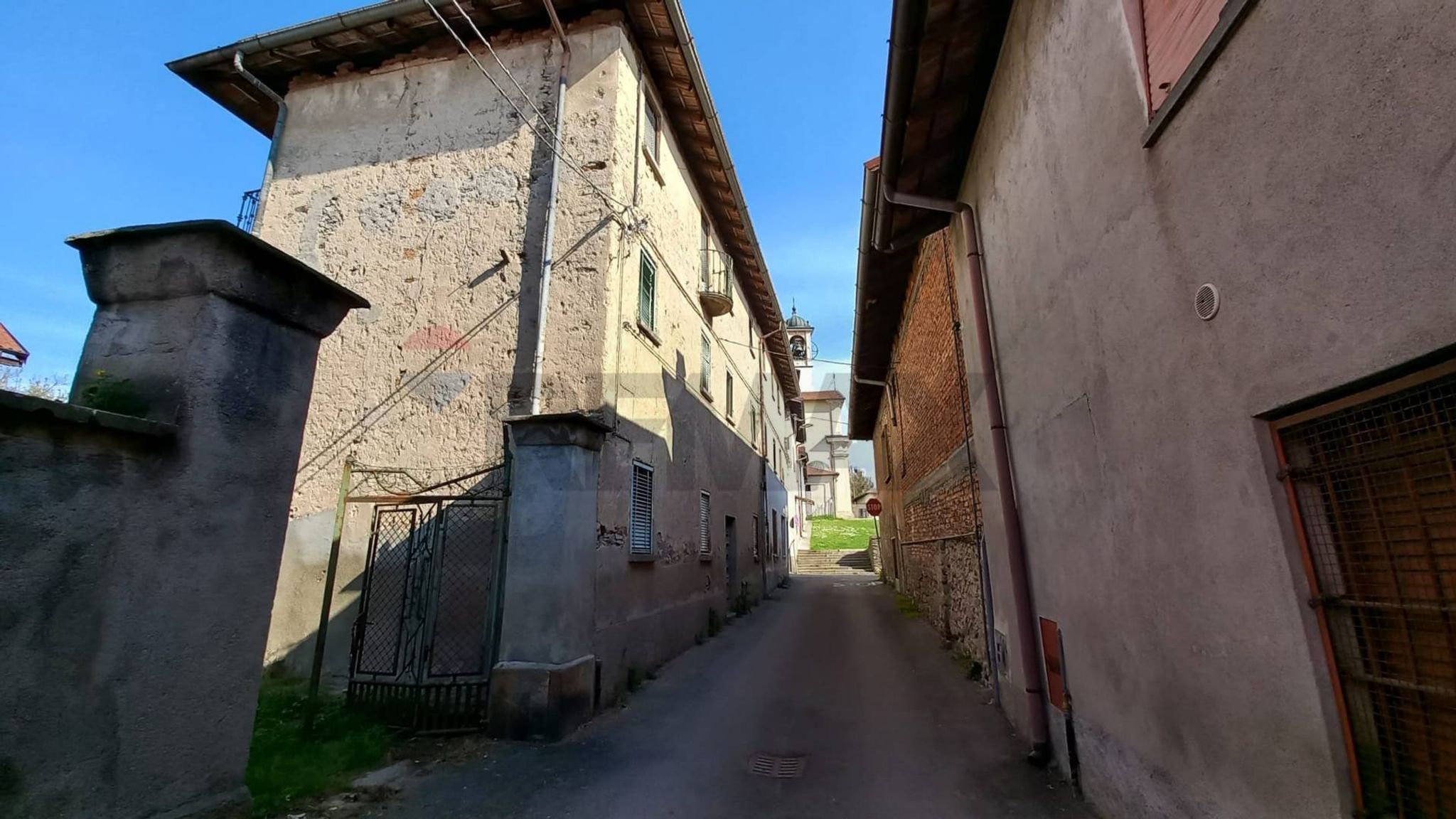 Edificio all'aperto