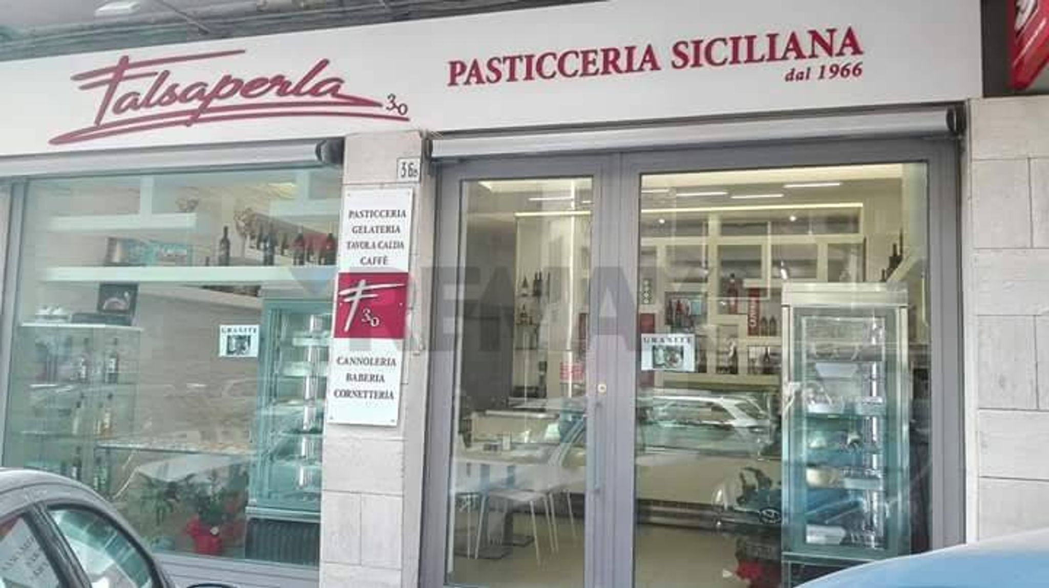Edificio all'aperto