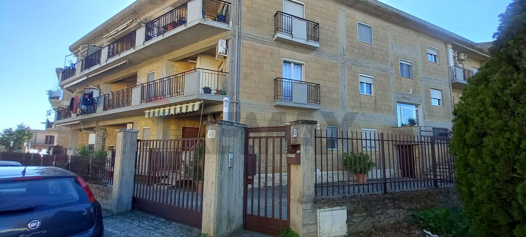Edificio all'aperto