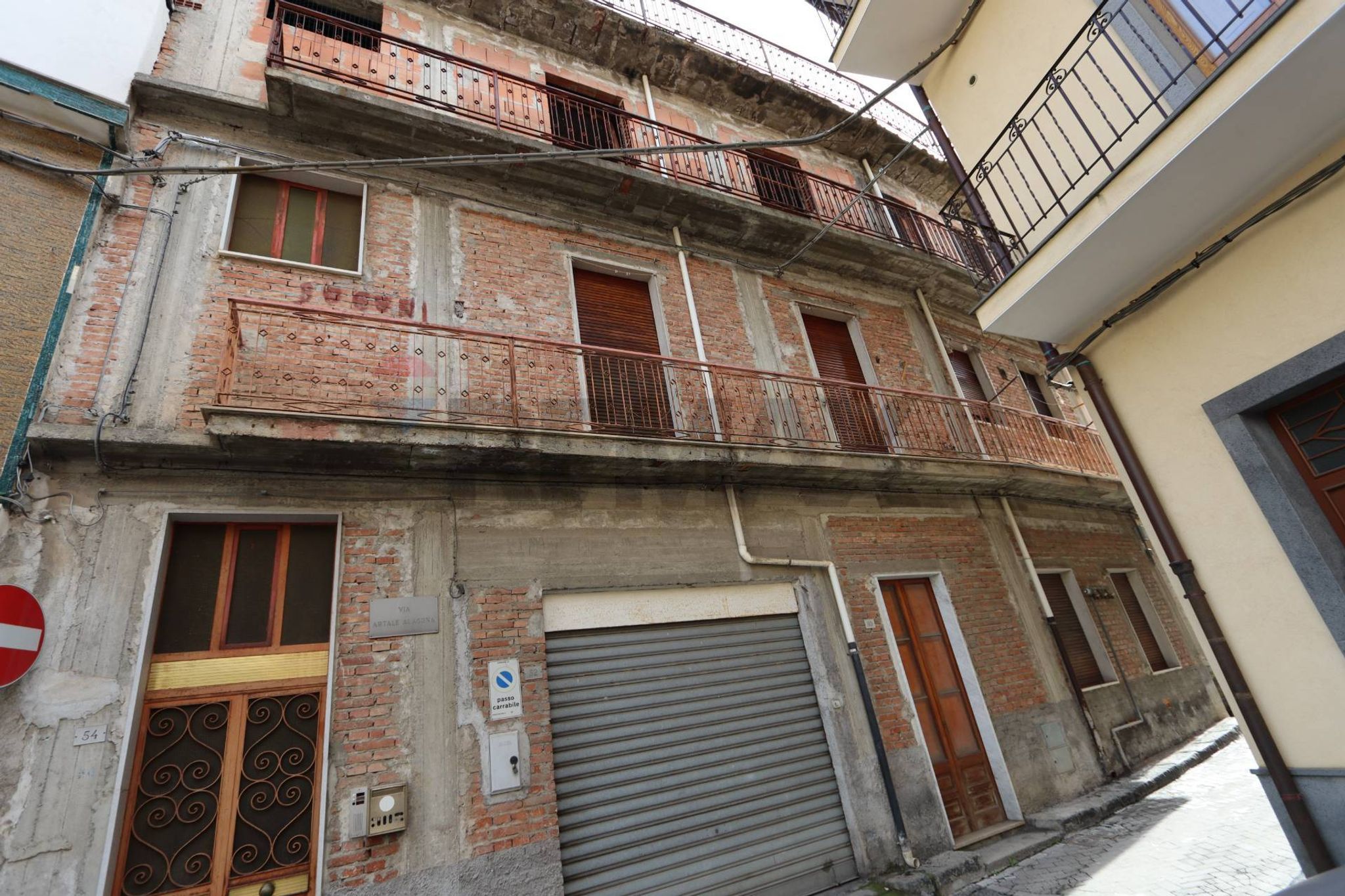 Edificio all'aperto