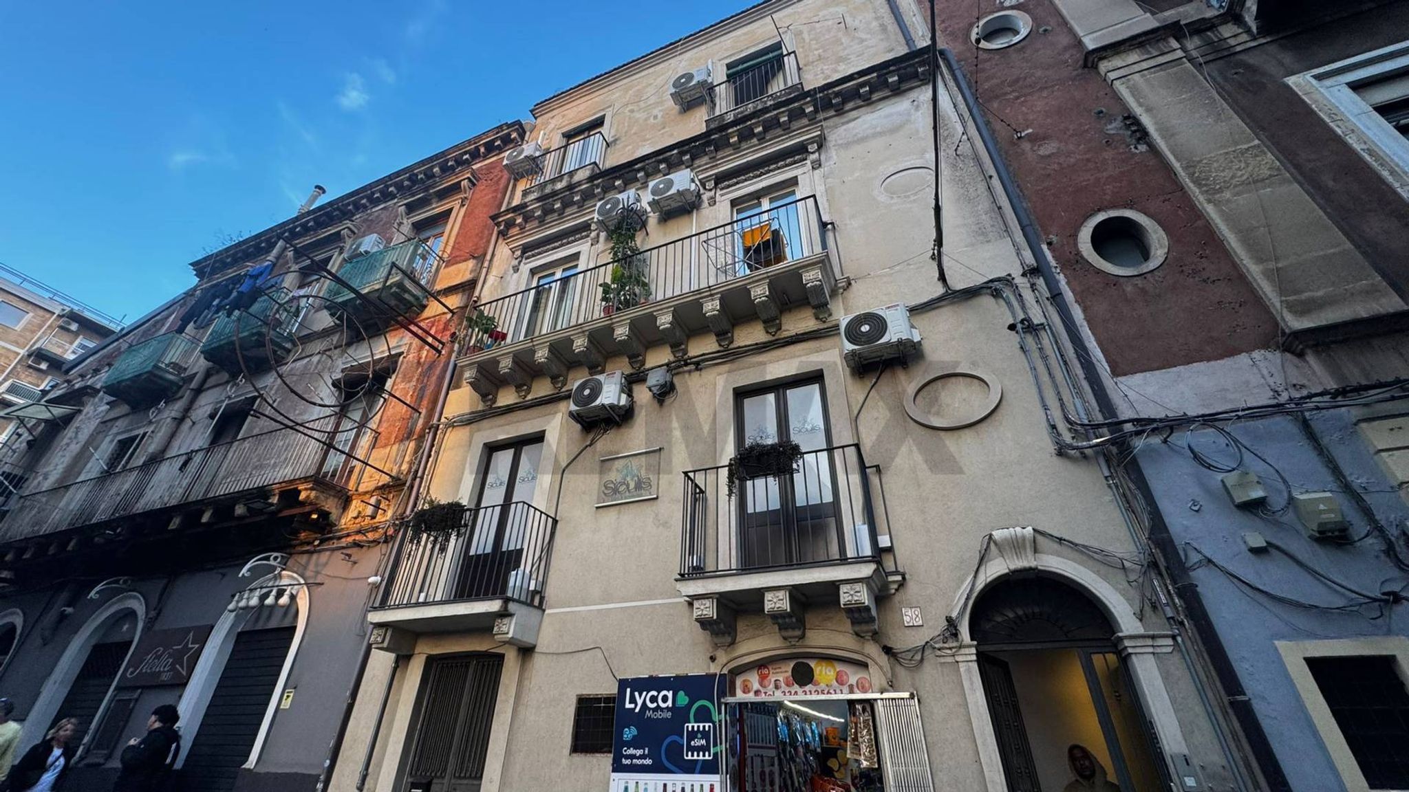 Edificio all'aperto