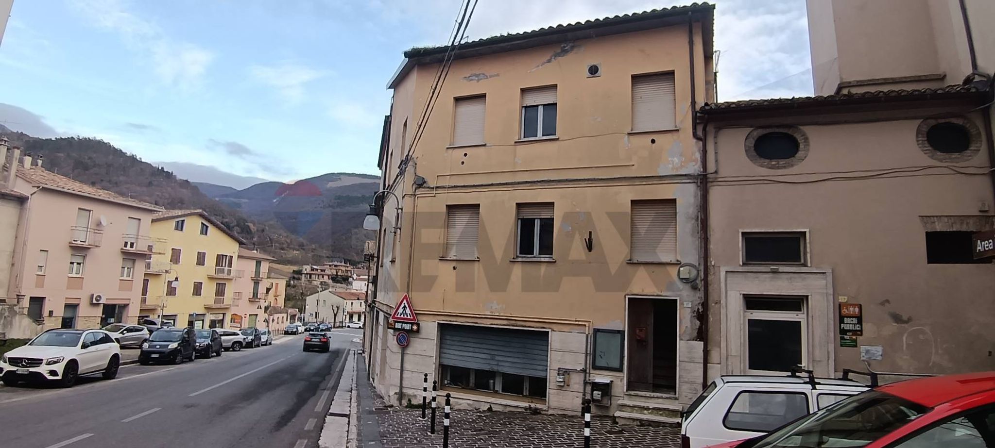 Edificio all'aperto