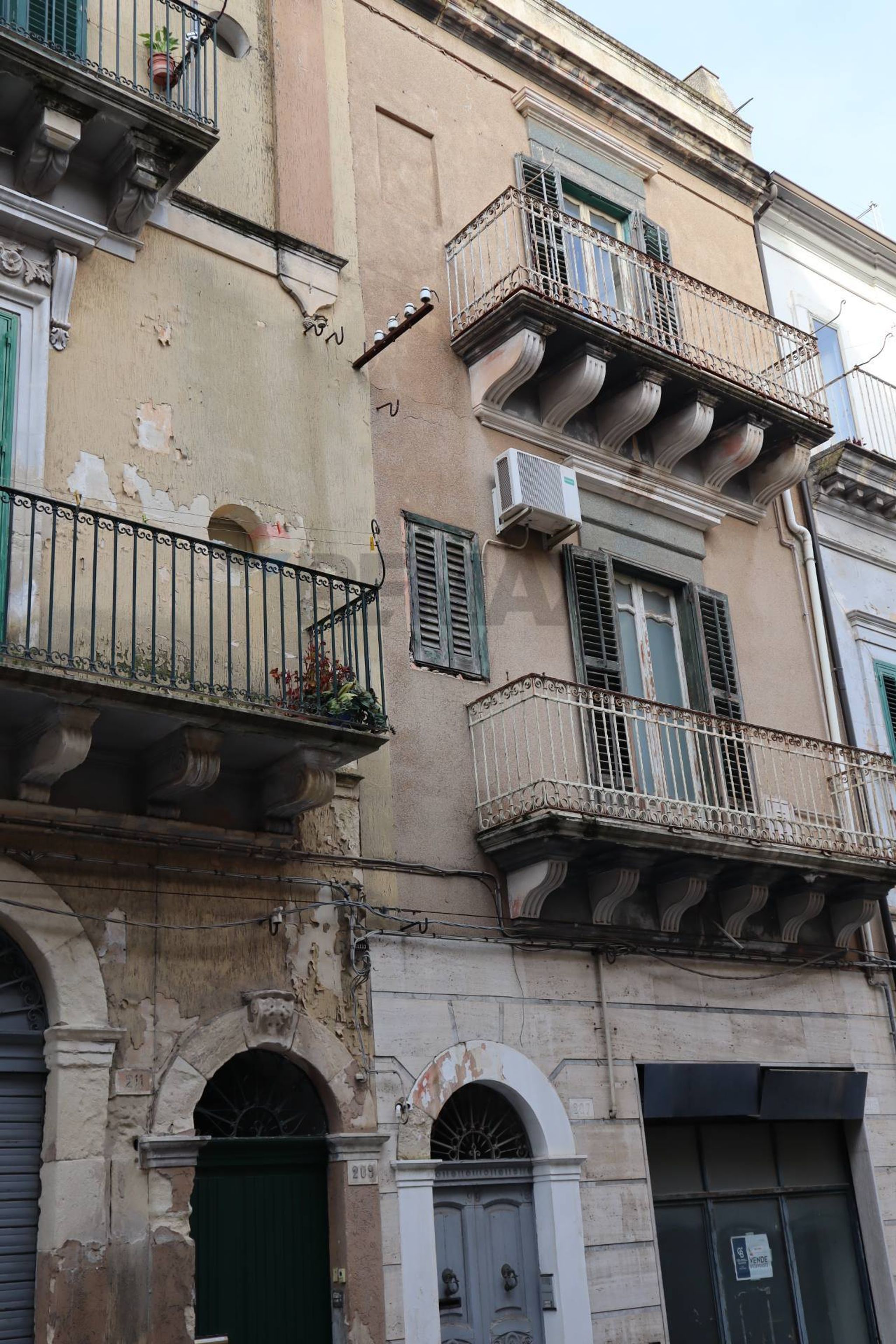 Edificio all'aperto