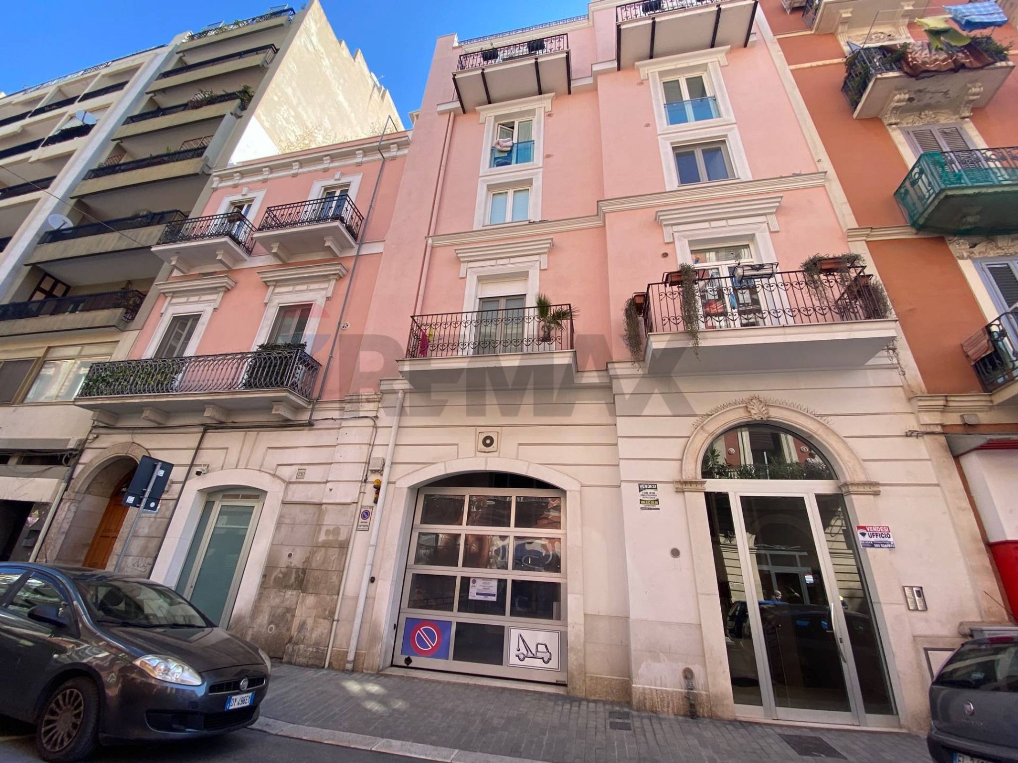 Edificio all'aperto