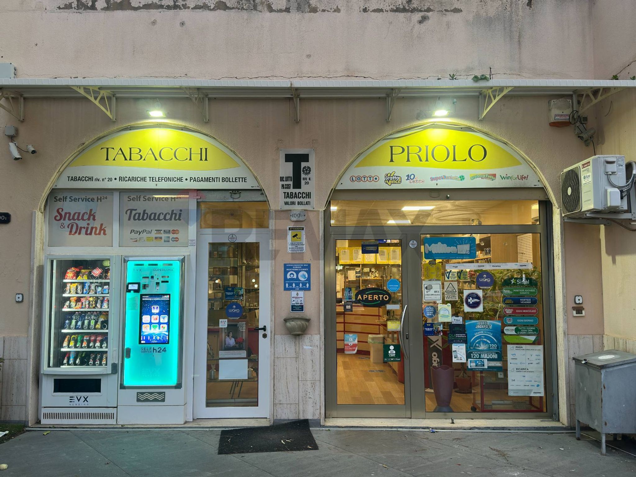 Edificio all'aperto