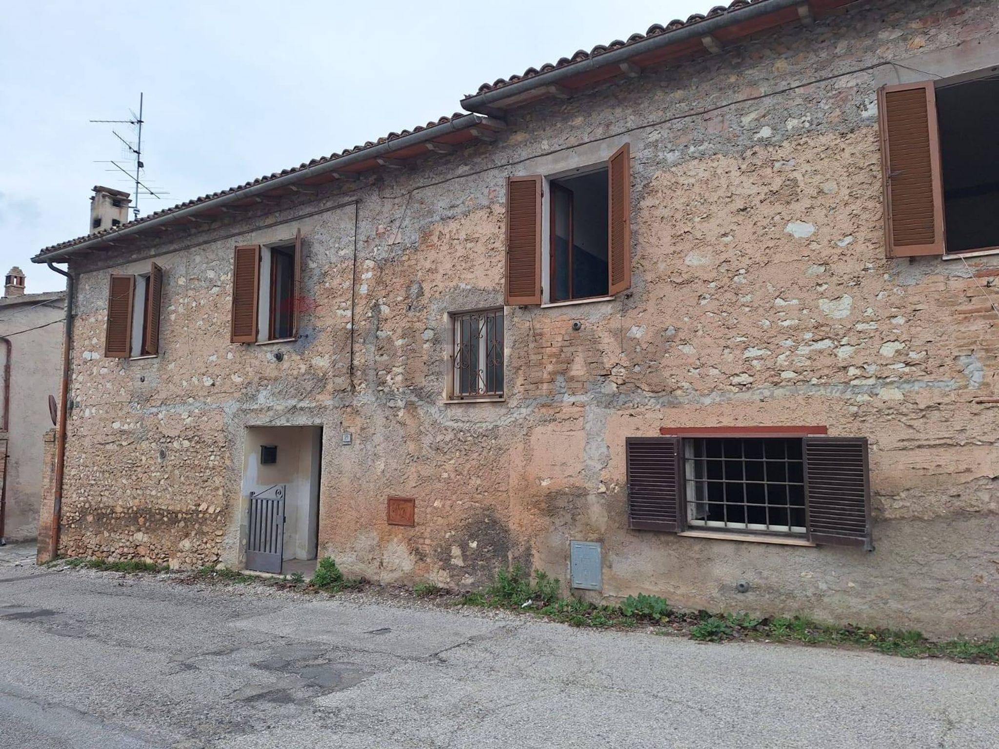 Immobile a Campello sul Clitunno