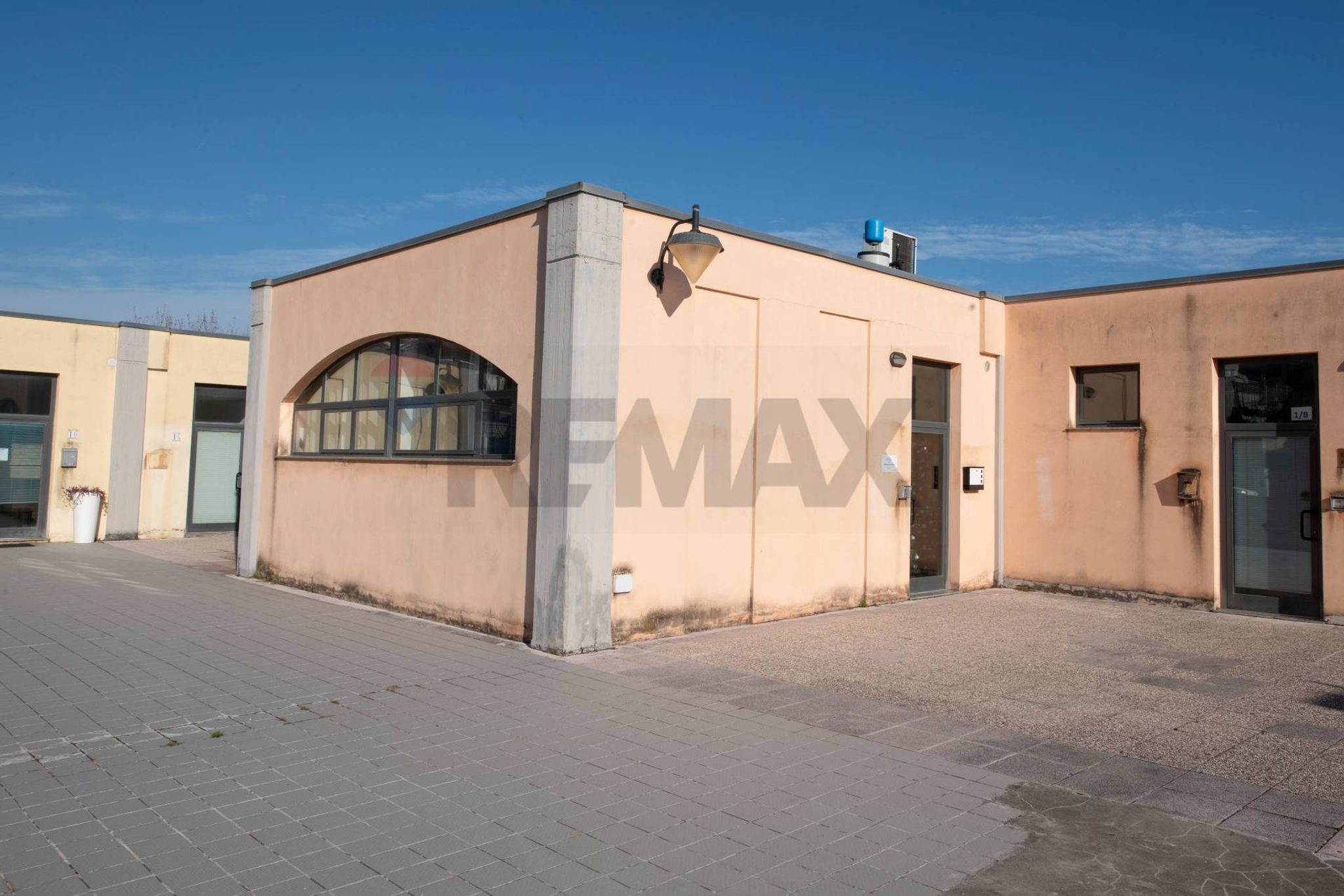 Edificio all'aperto