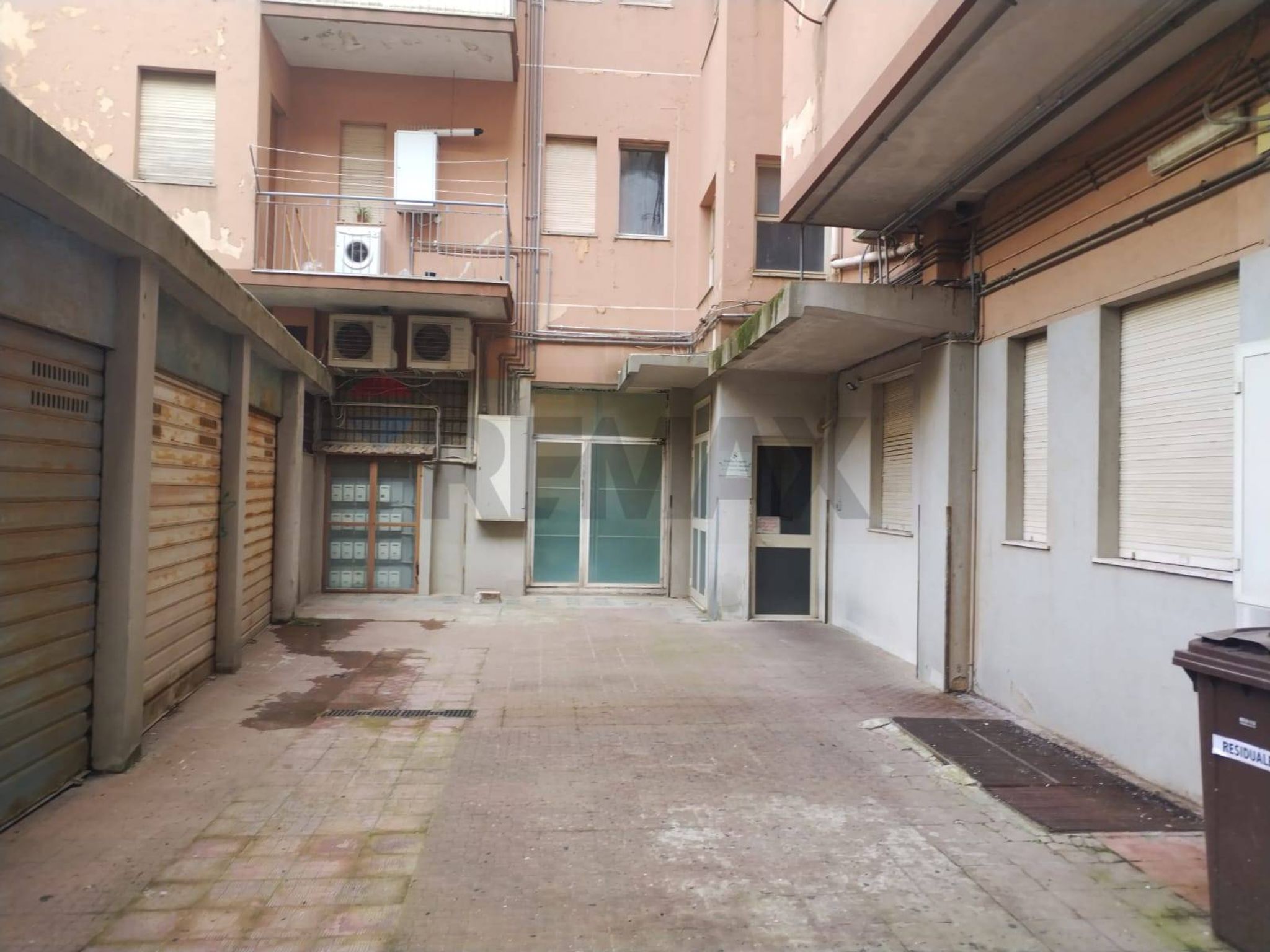 Edificio all'aperto