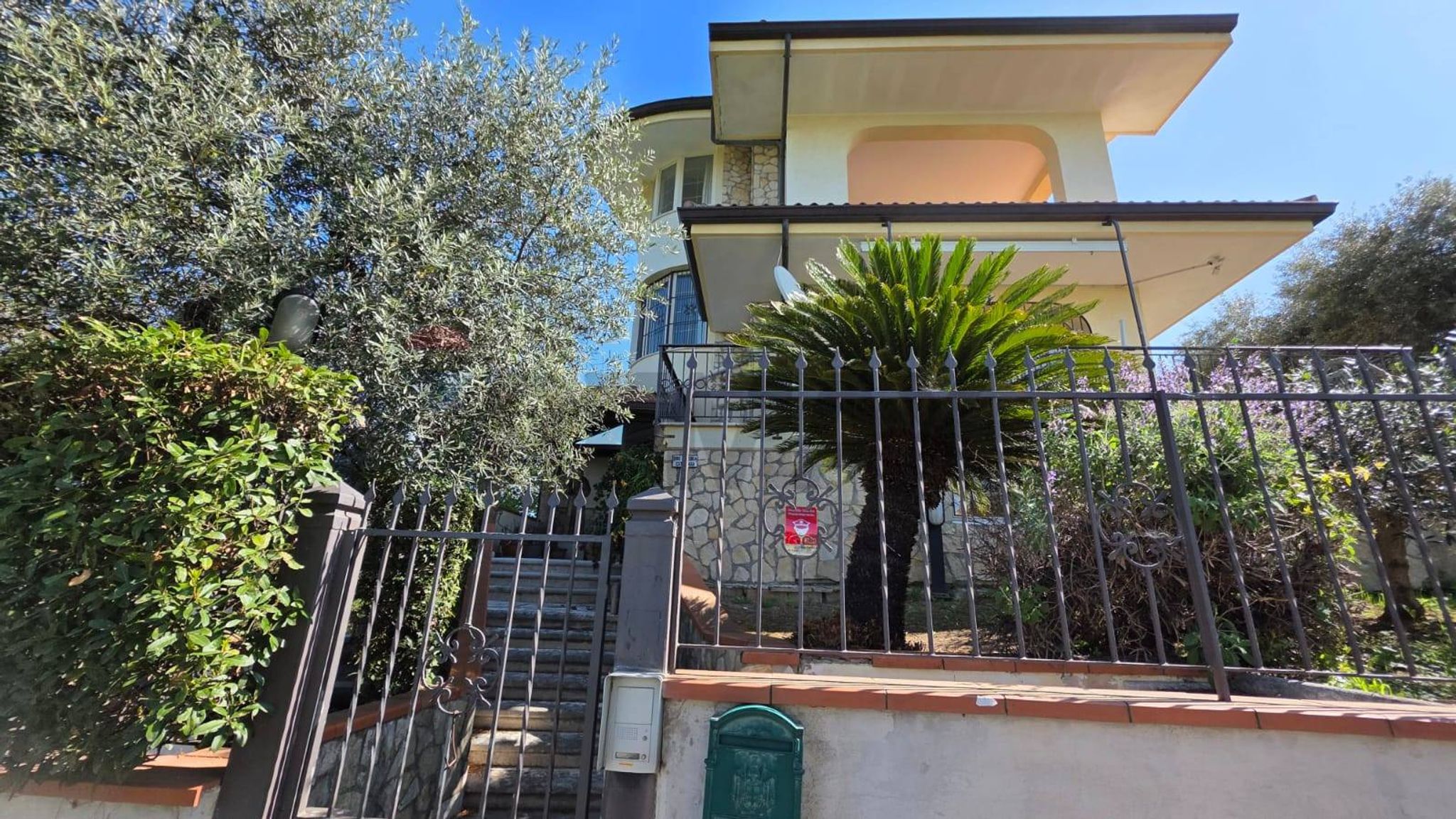 Casa all'aperto