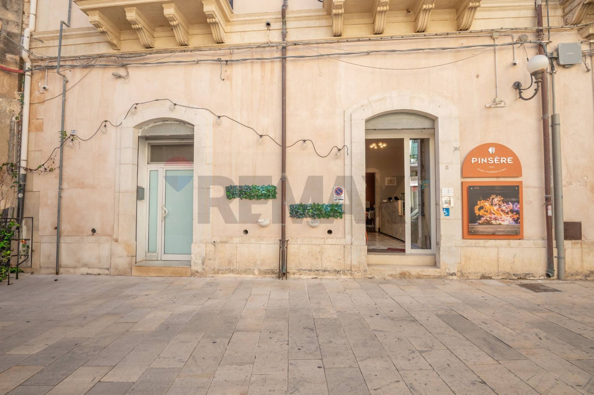 Edificio all'aperto