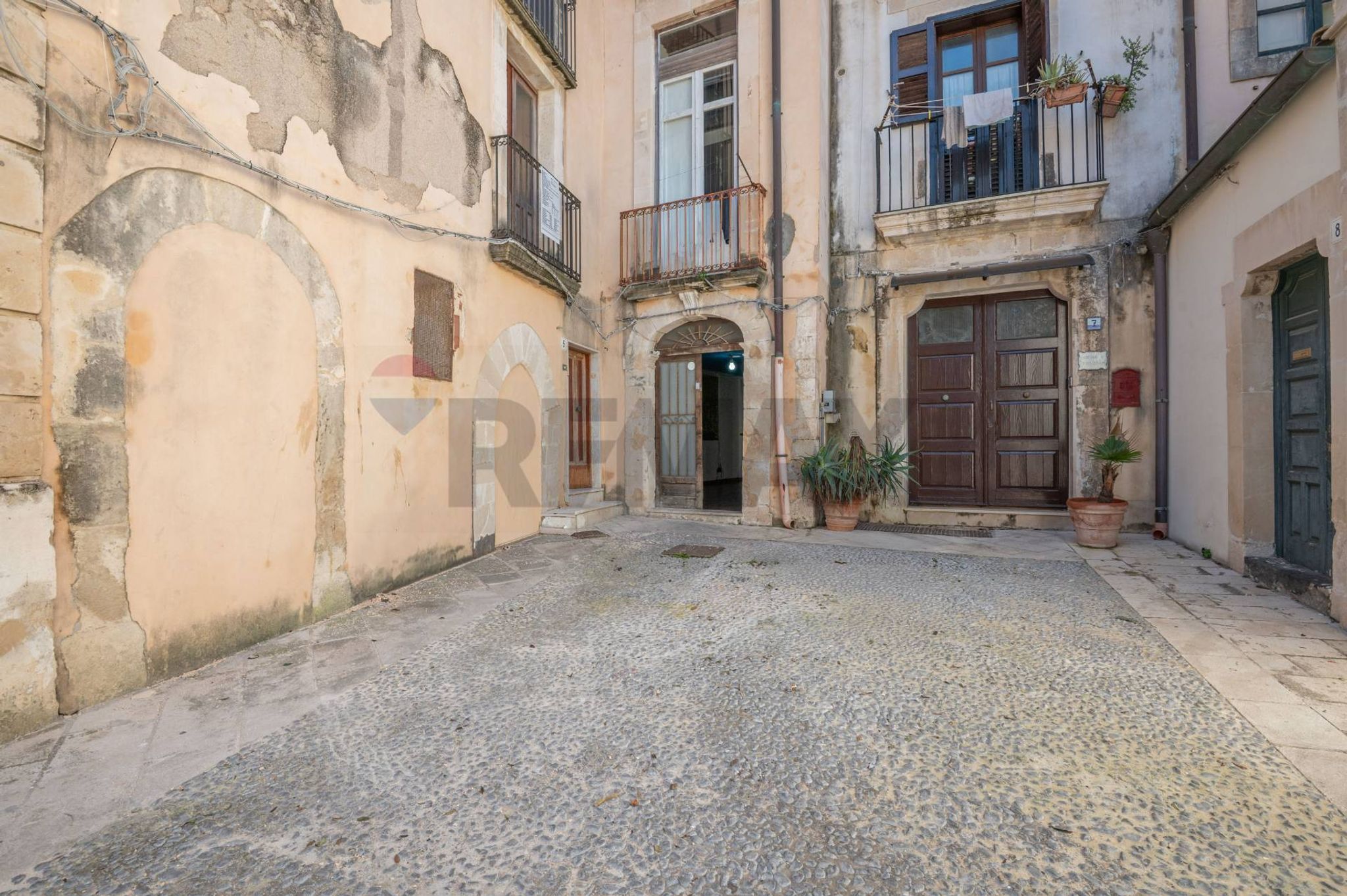 Edificio all'aperto
