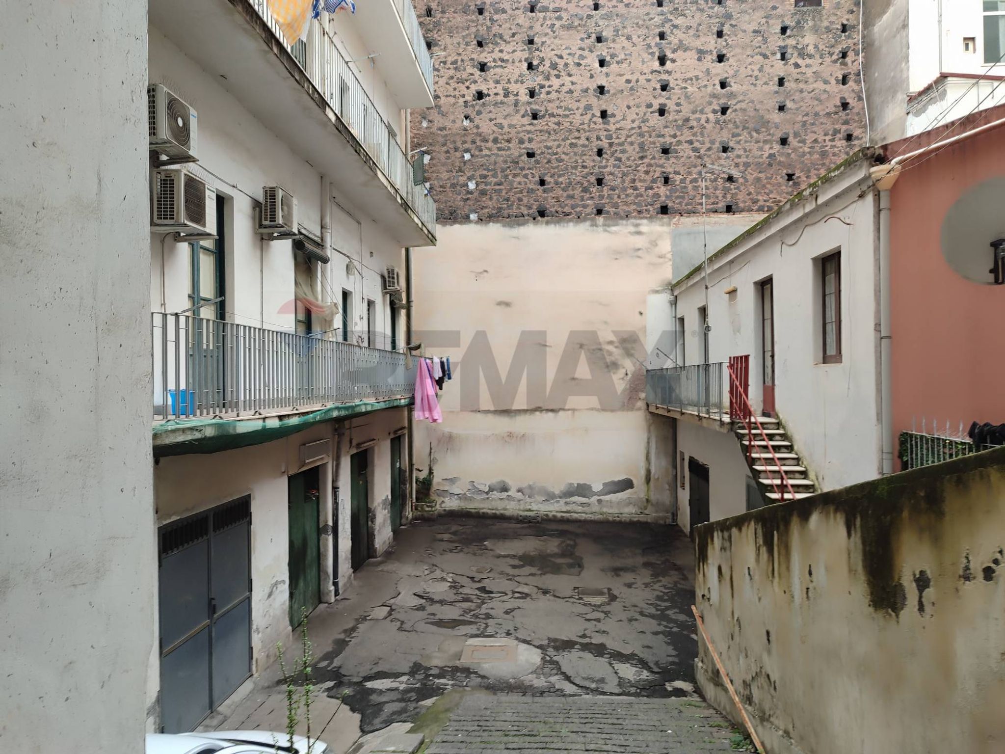 Edificio all'aperto