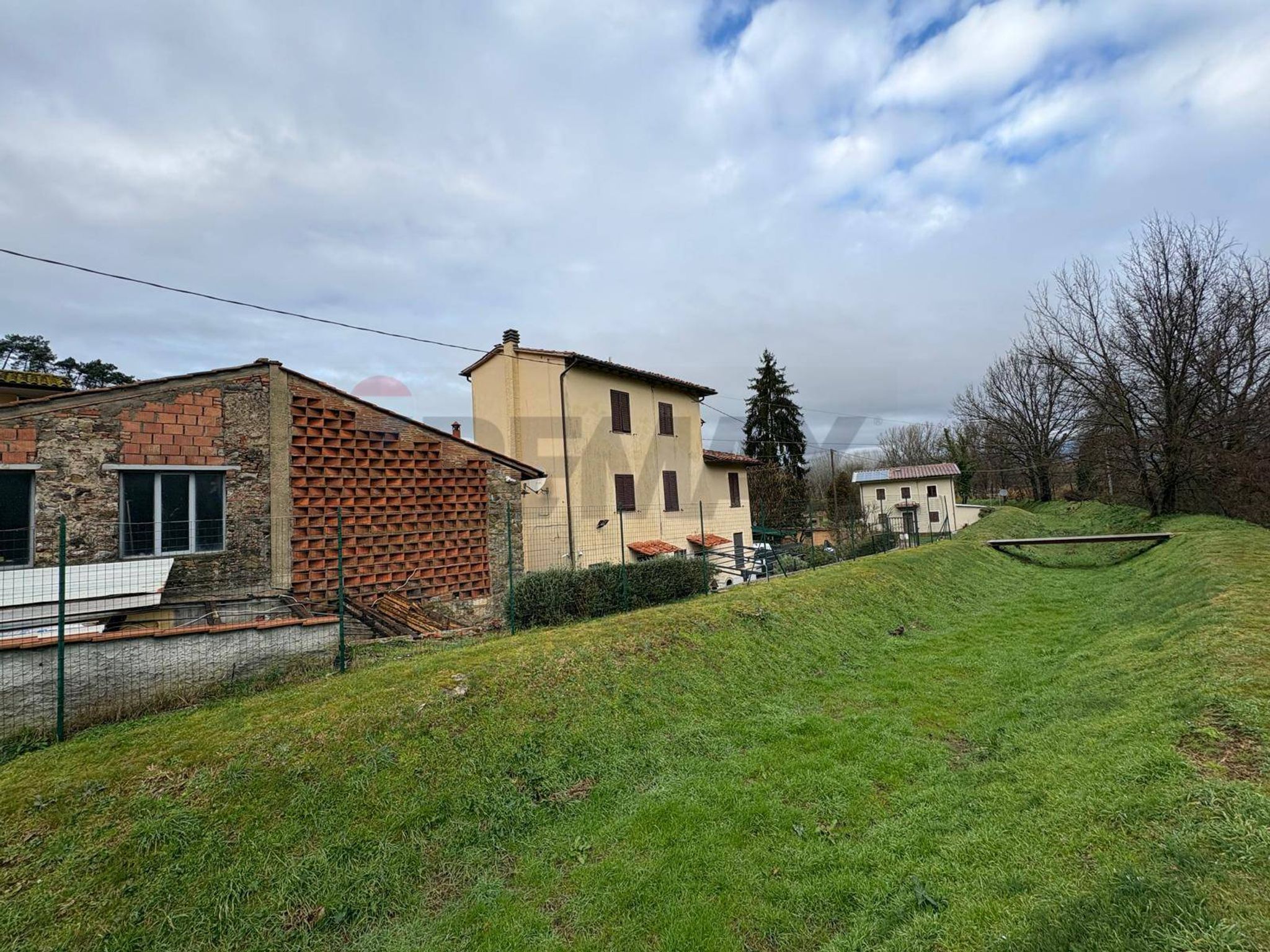 Immobile a Lucca