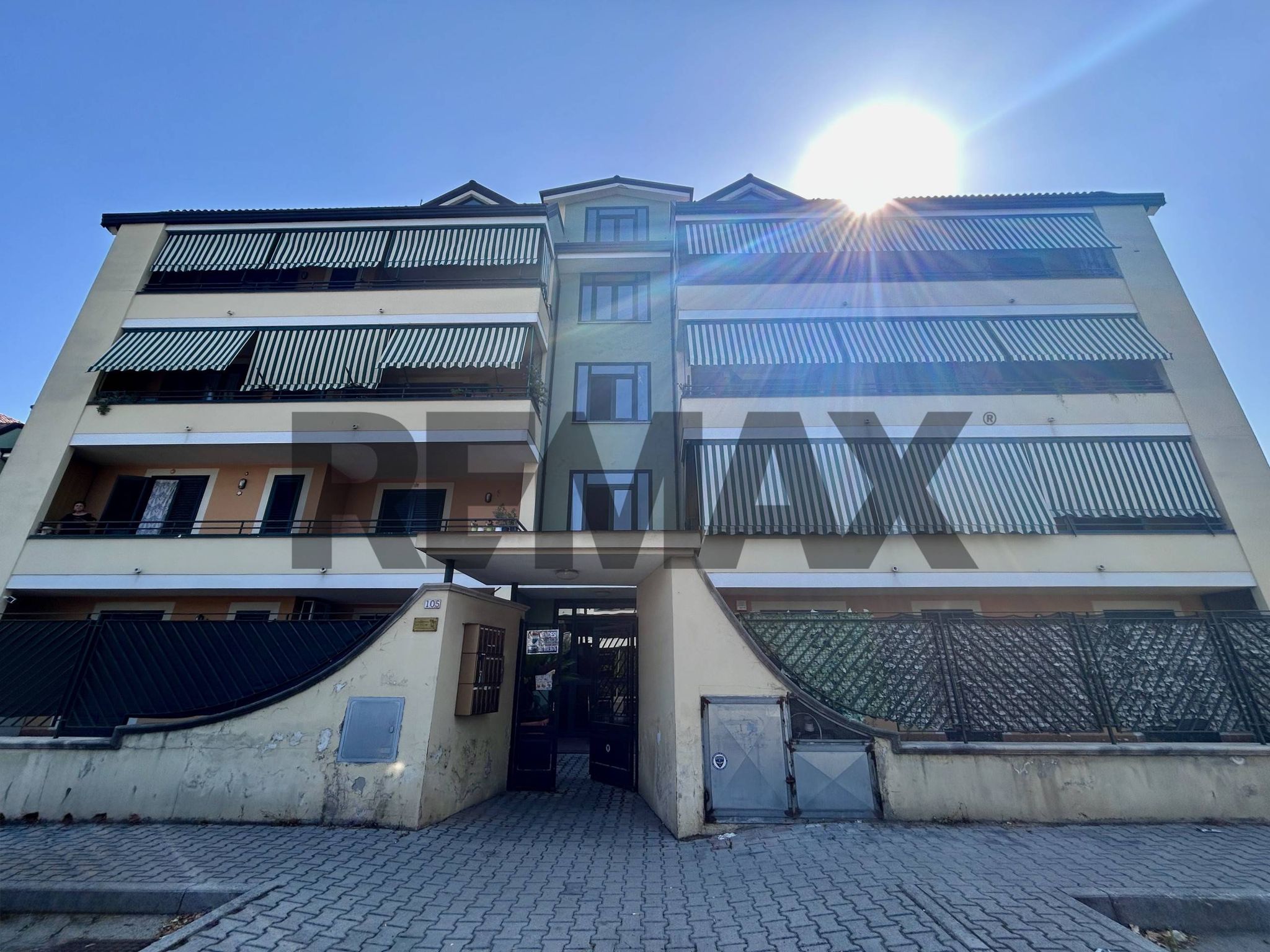 Edificio all'aperto