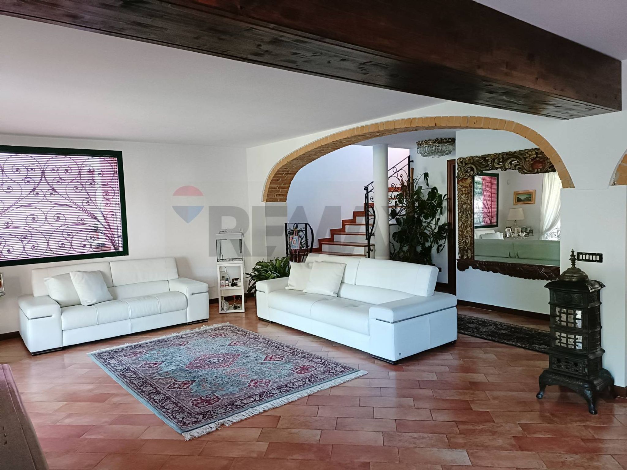 SALONE