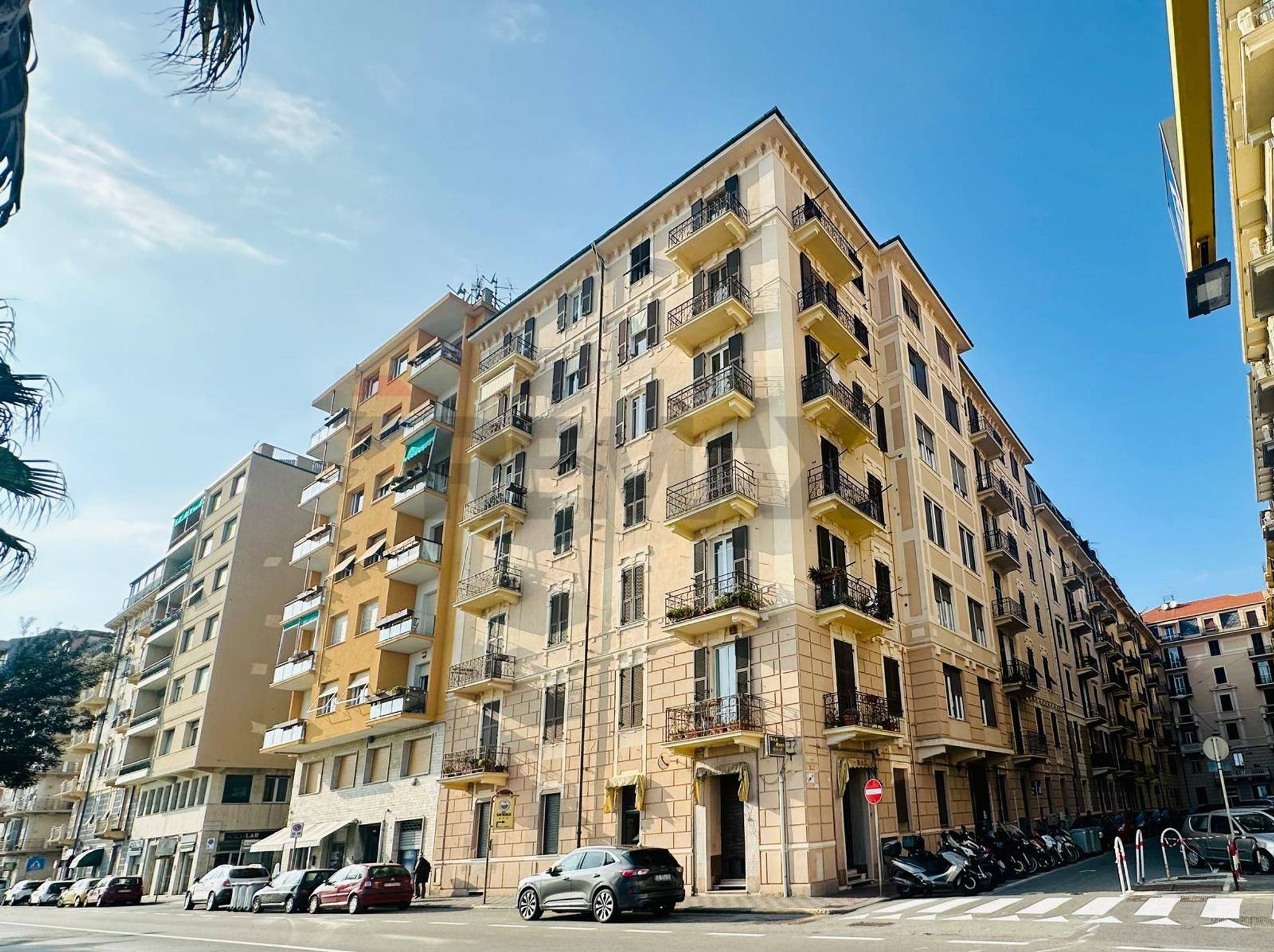 Edificio all'aperto