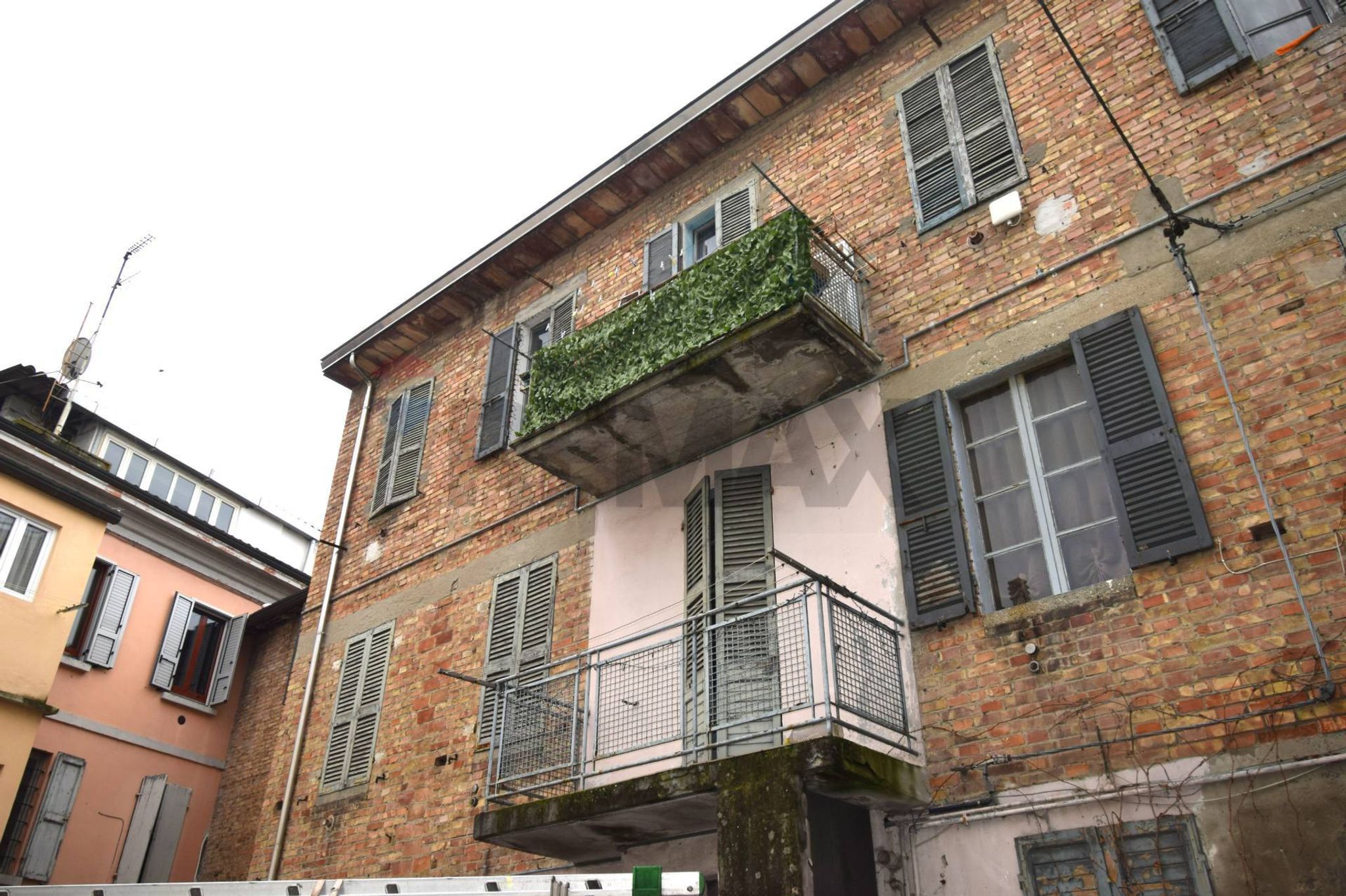 Property in Medesano