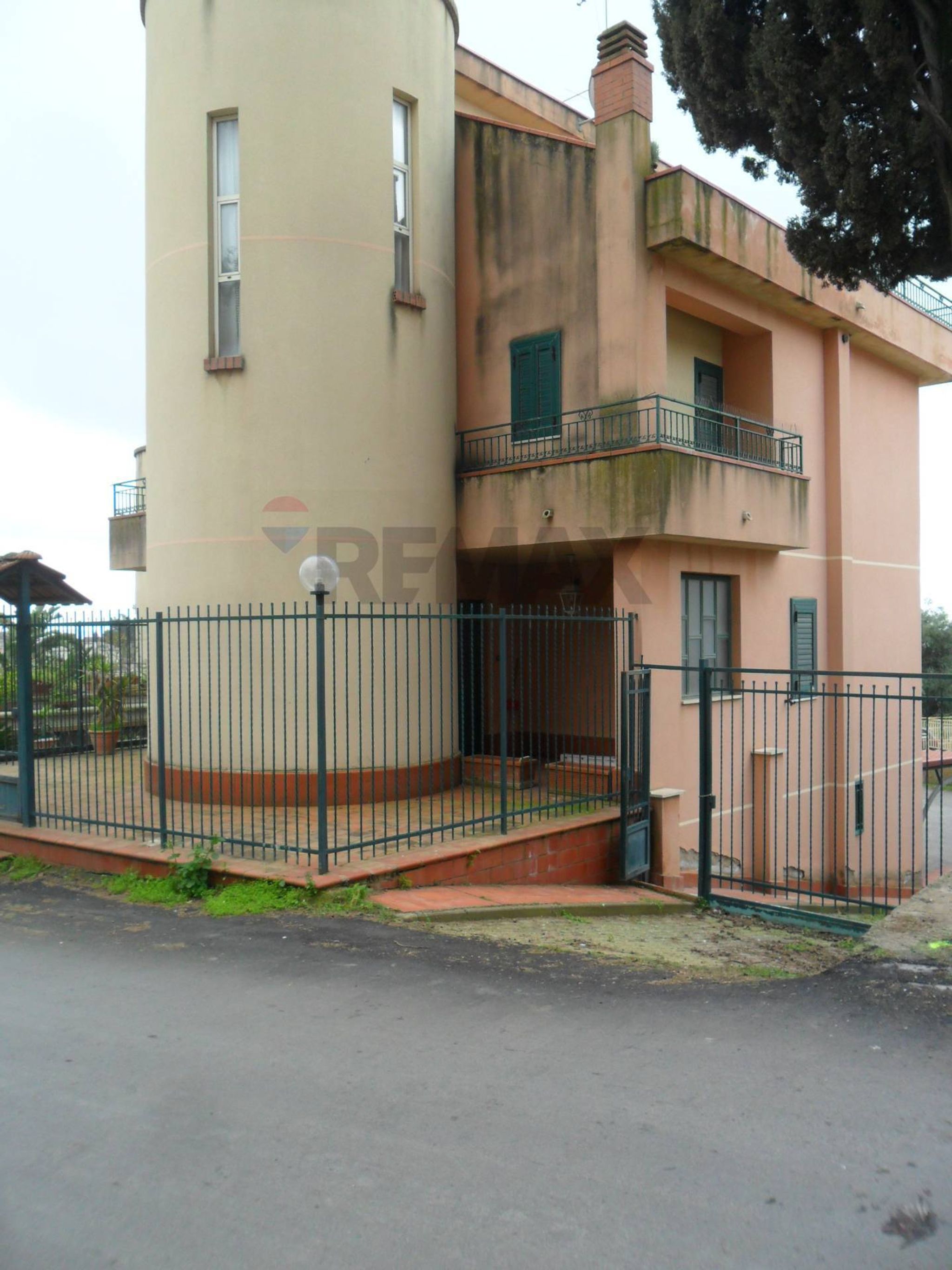 Edificio all'aperto