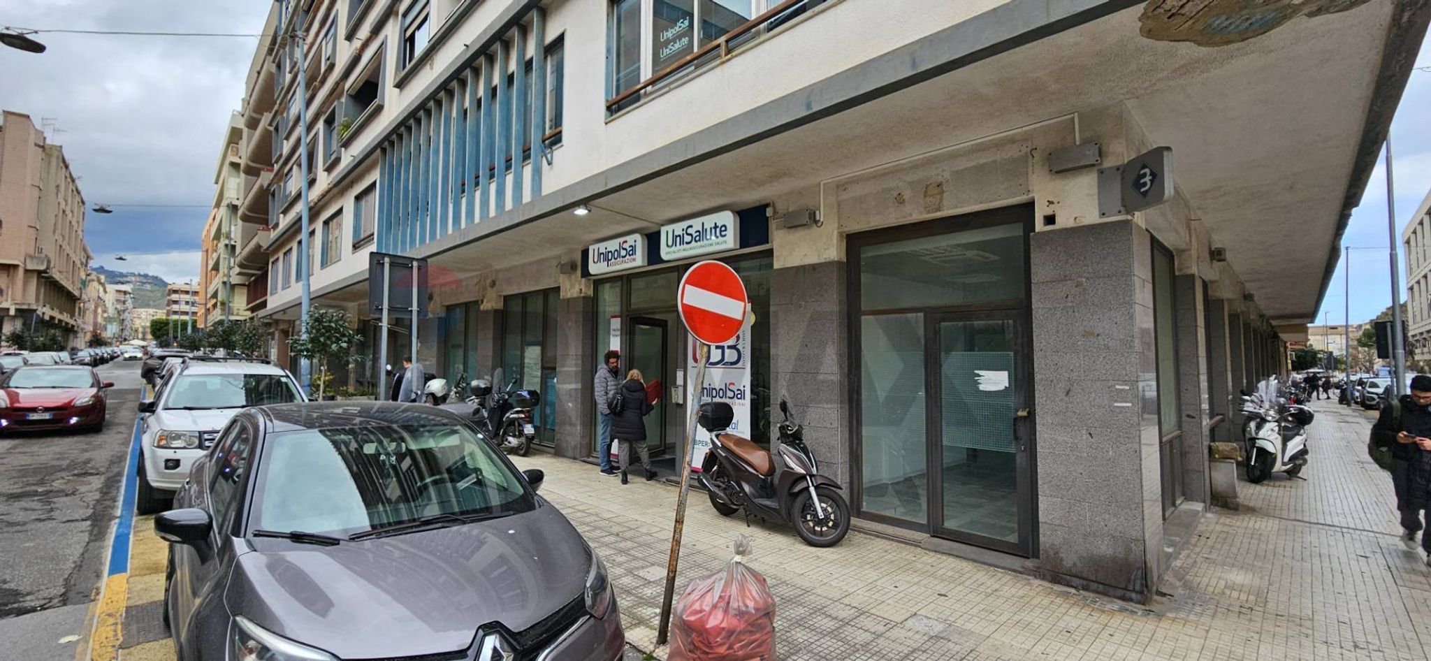 Edificio all'aperto