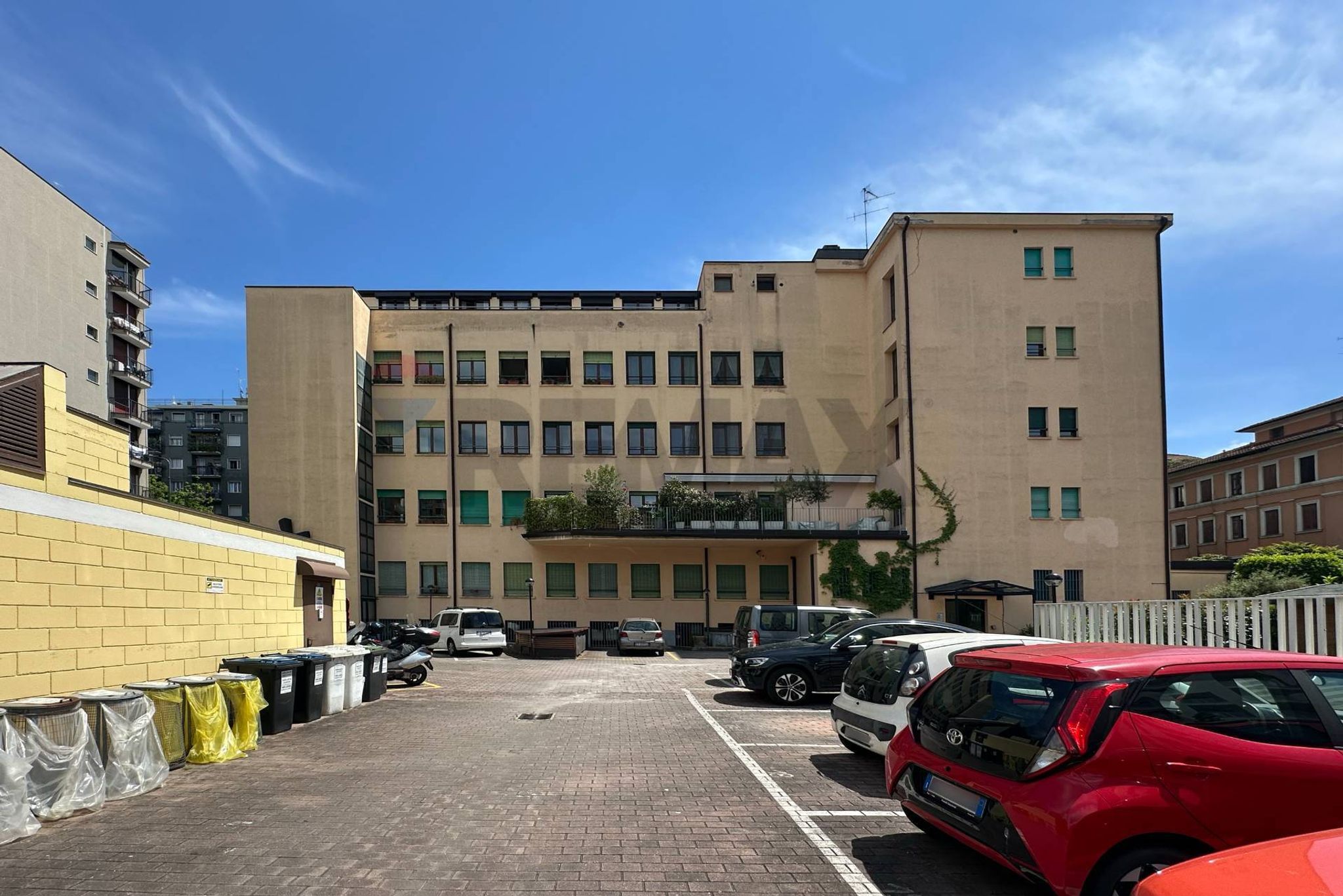 Edificio all'aperto