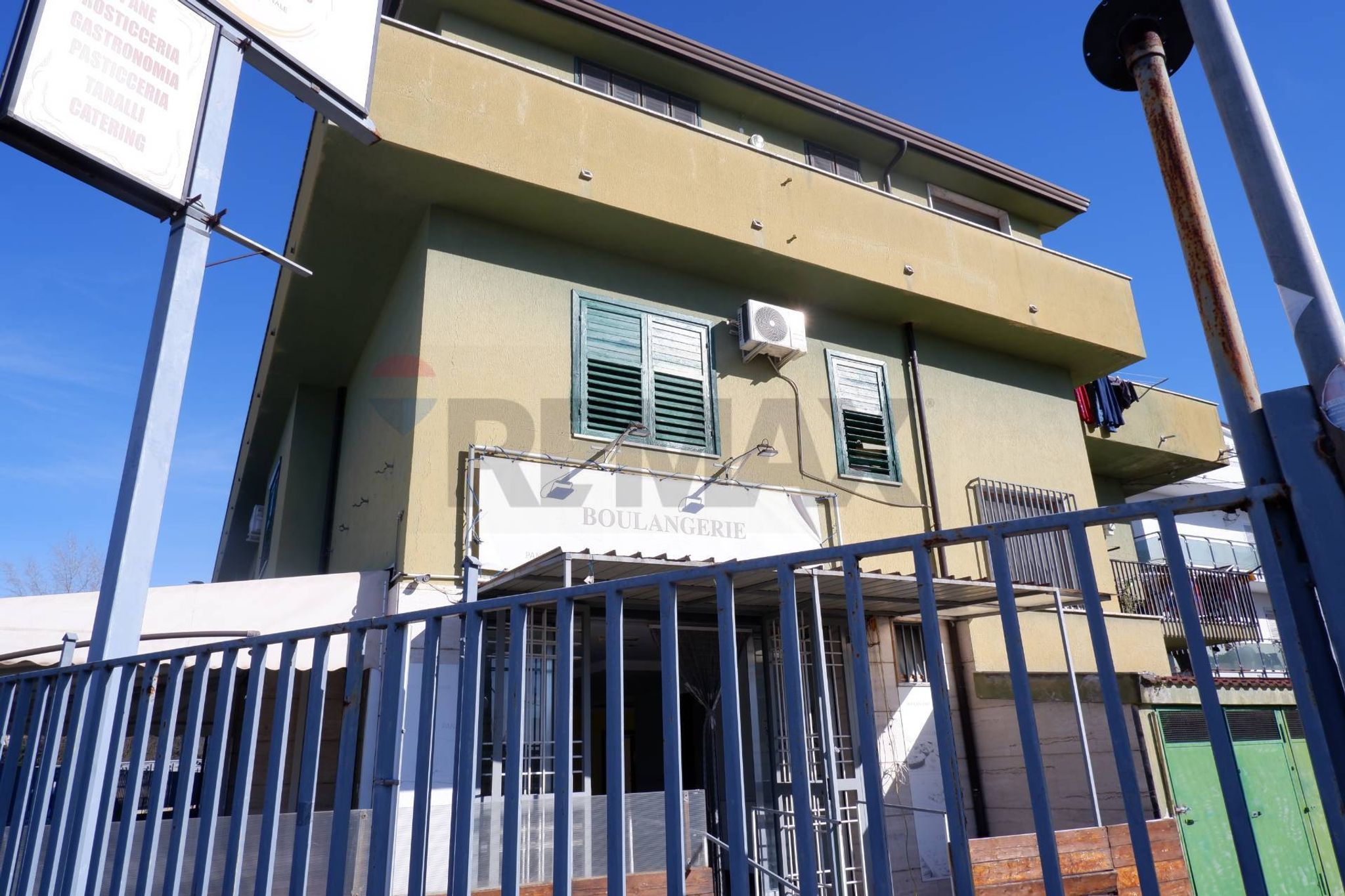 Edificio all'aperto