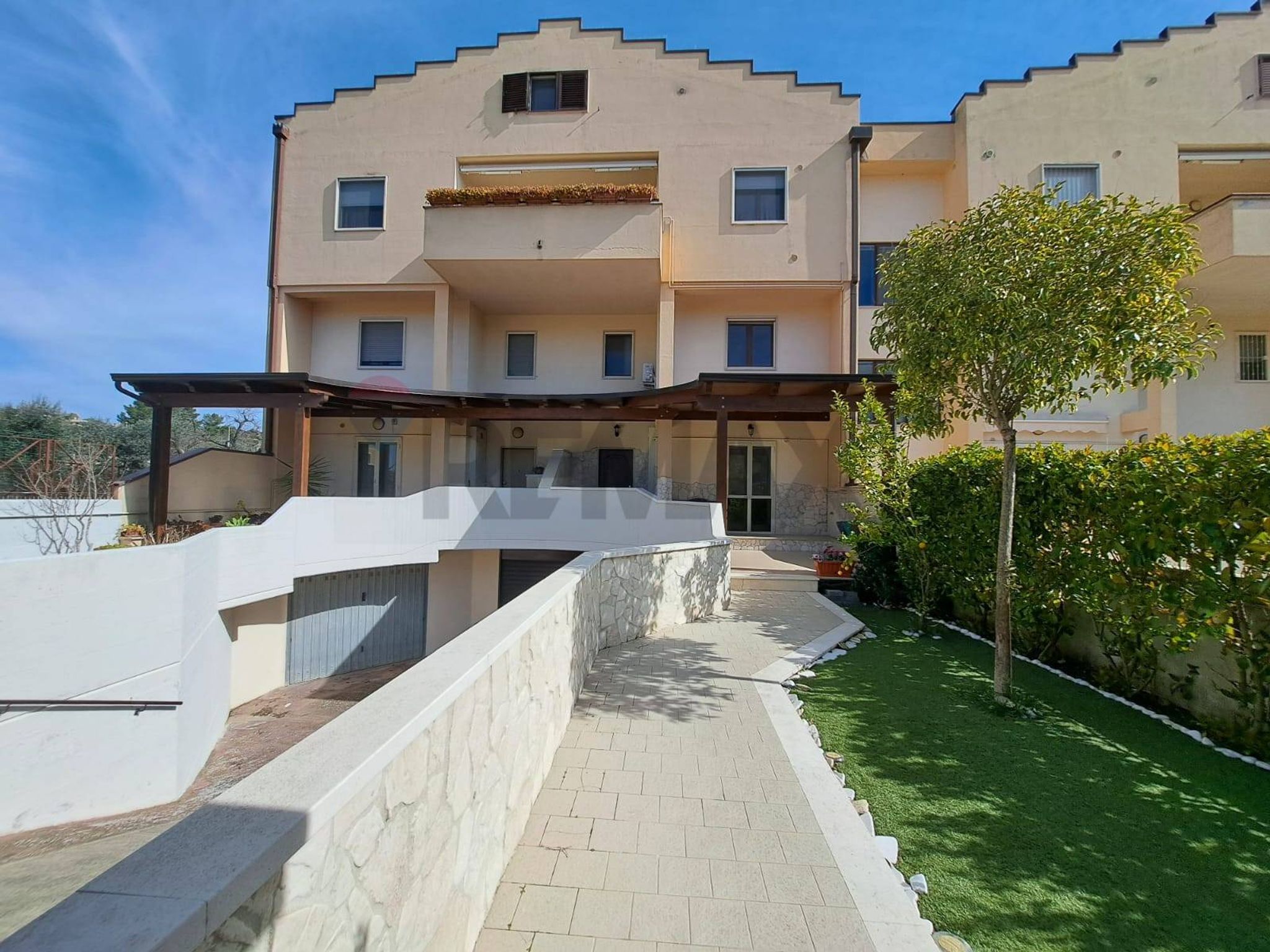 Edificio all'aperto